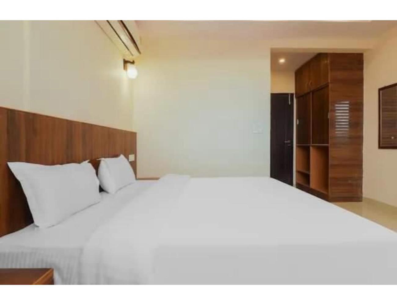 Rabbit Hut Guest House, Dehradun