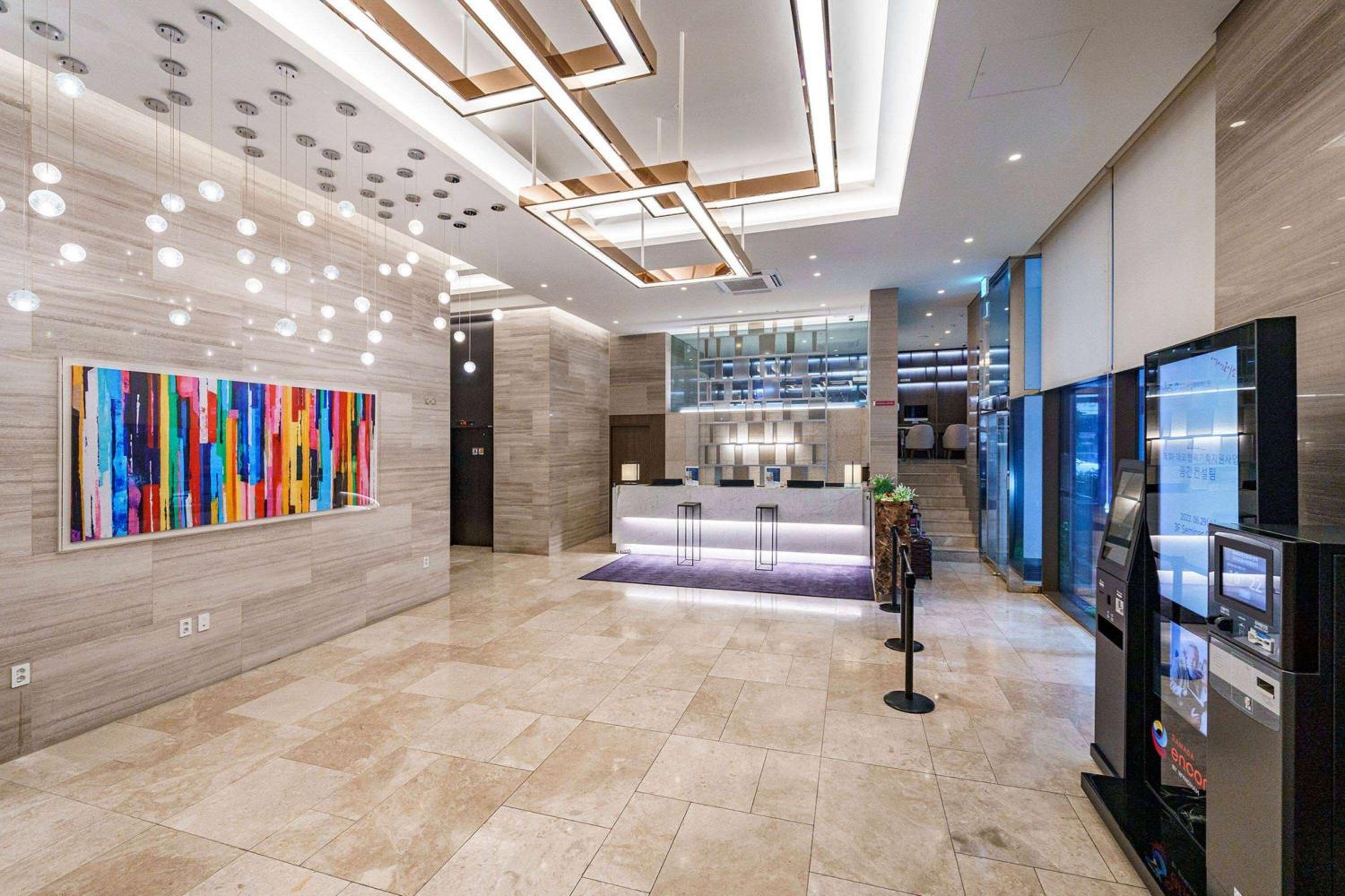 Ramada Encore by Wyndham Busan Station 52