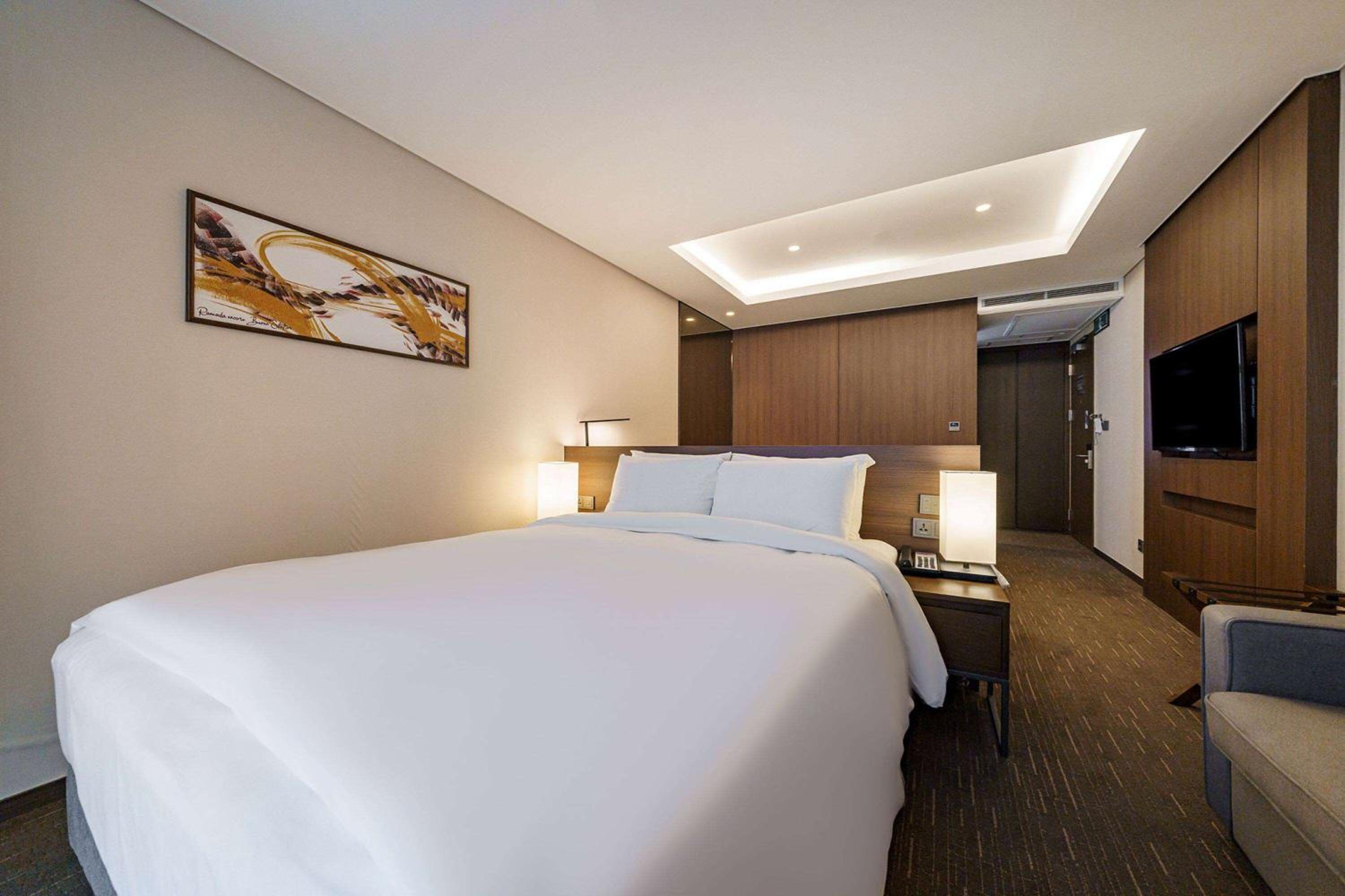 Ramada Encore by Wyndham Busan Station 49