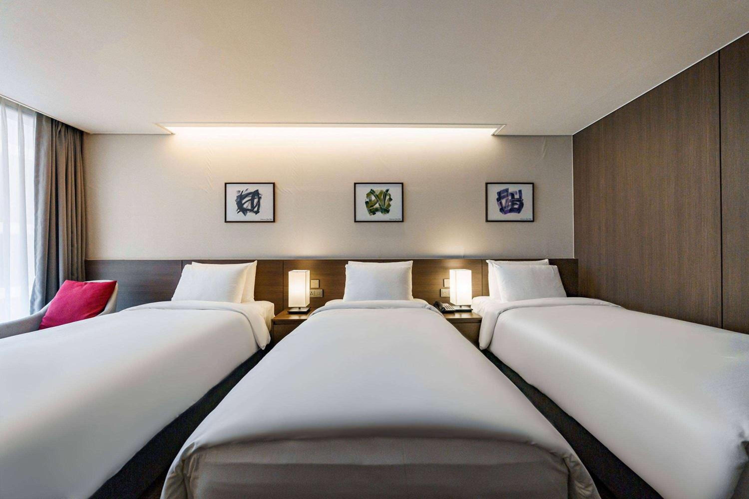 Ramada Encore by Wyndham Busan Station 62