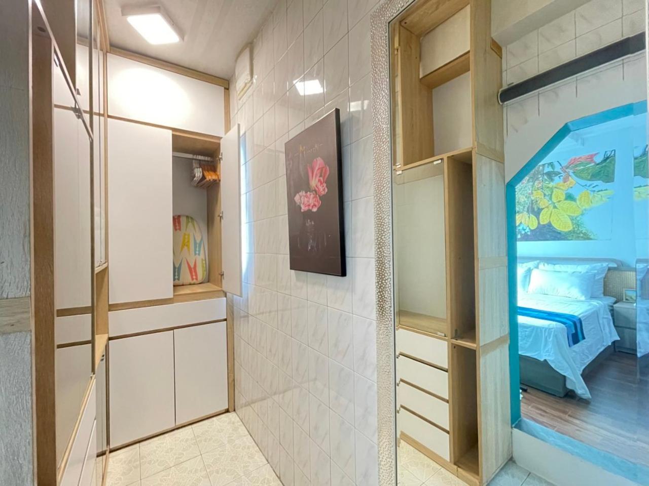 Amazing View, Natural View, 3' To Hoan Kiem Lake, Free Wifi, Netflix, 2 Beds, 1 Toilet-2 Showers