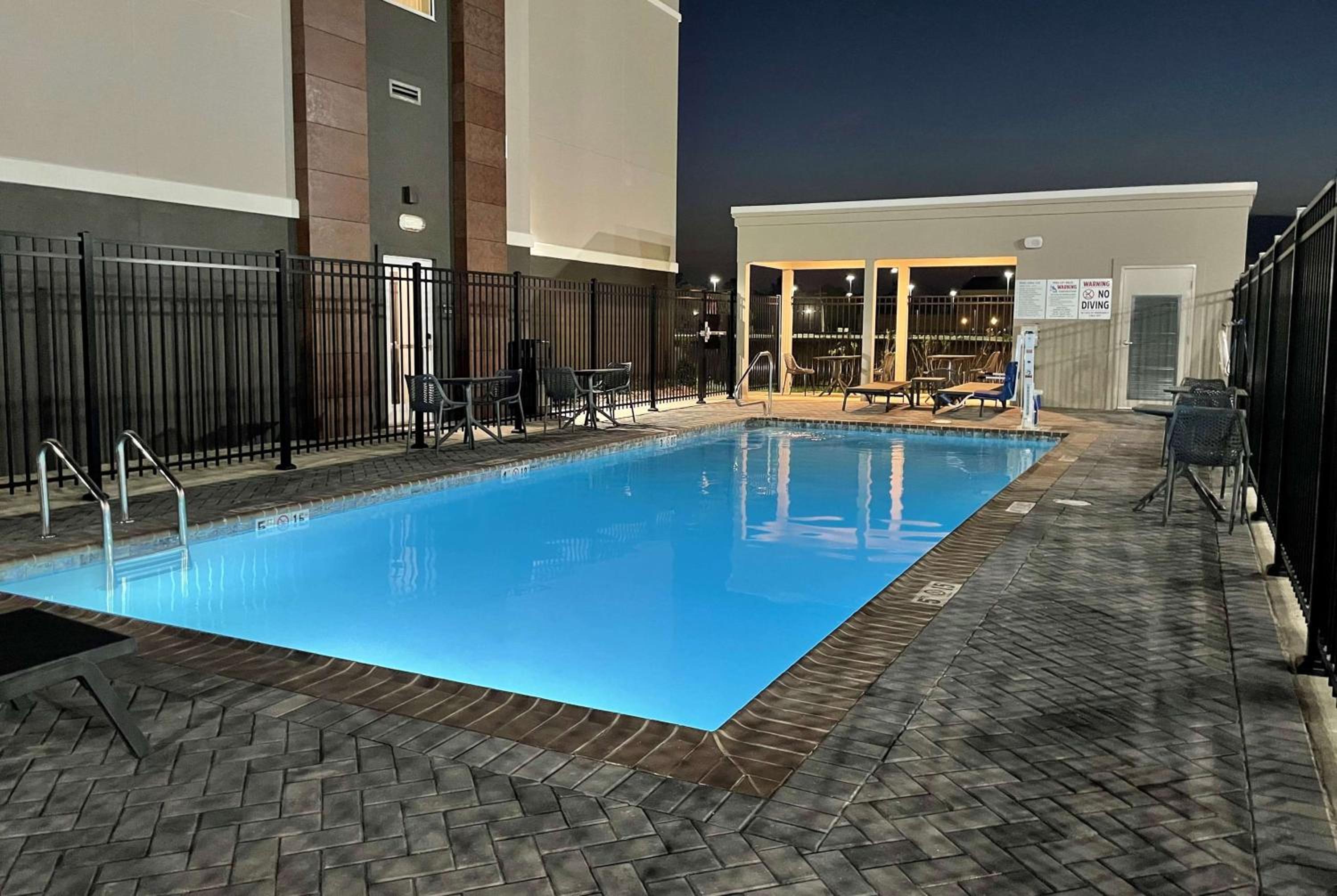 Hawthorn Extended Stay by Wyndham Sulphur Lake Charles view 4