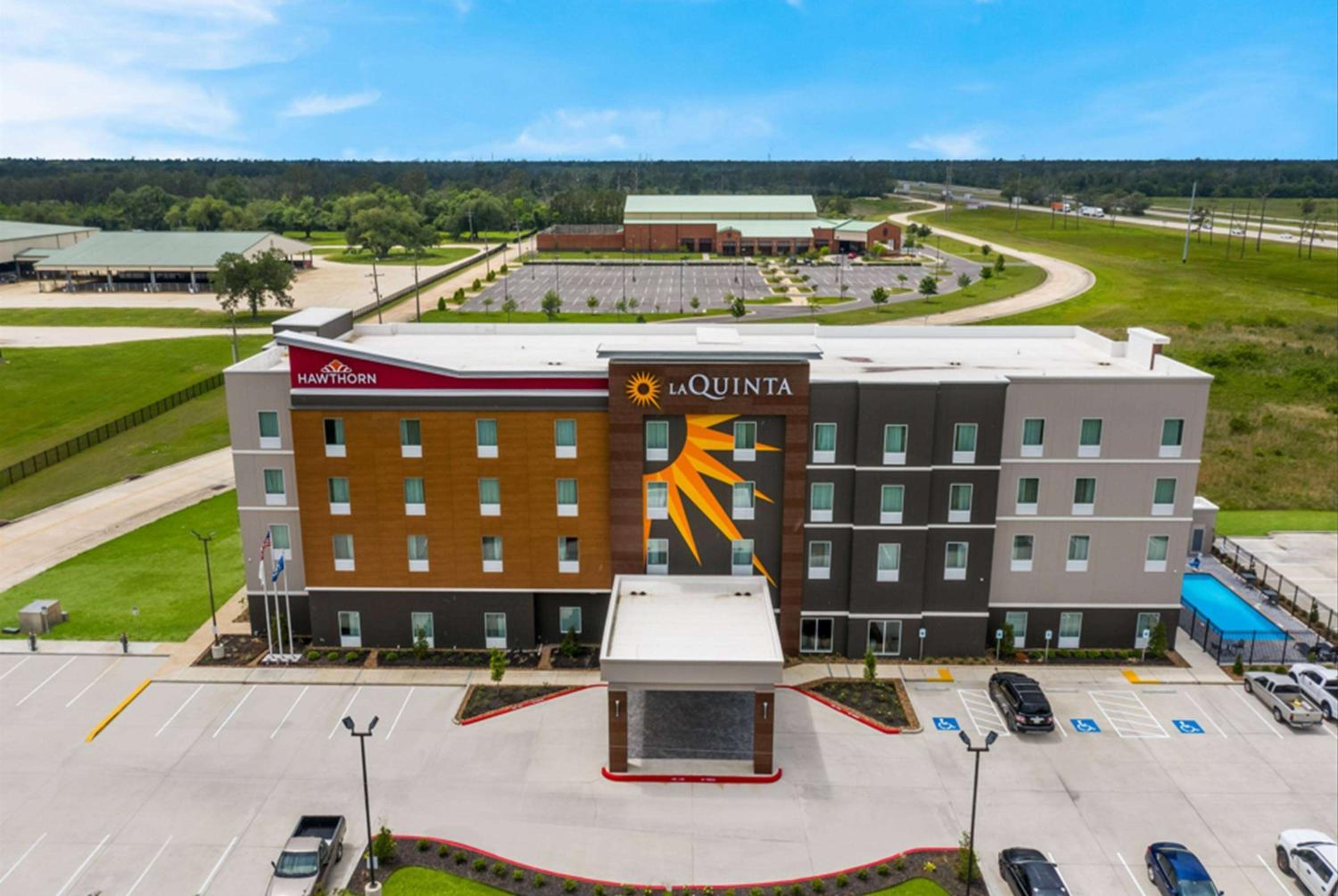 Hawthorn Extended Stay by Wyndham Sulphur Lake Charles view 2