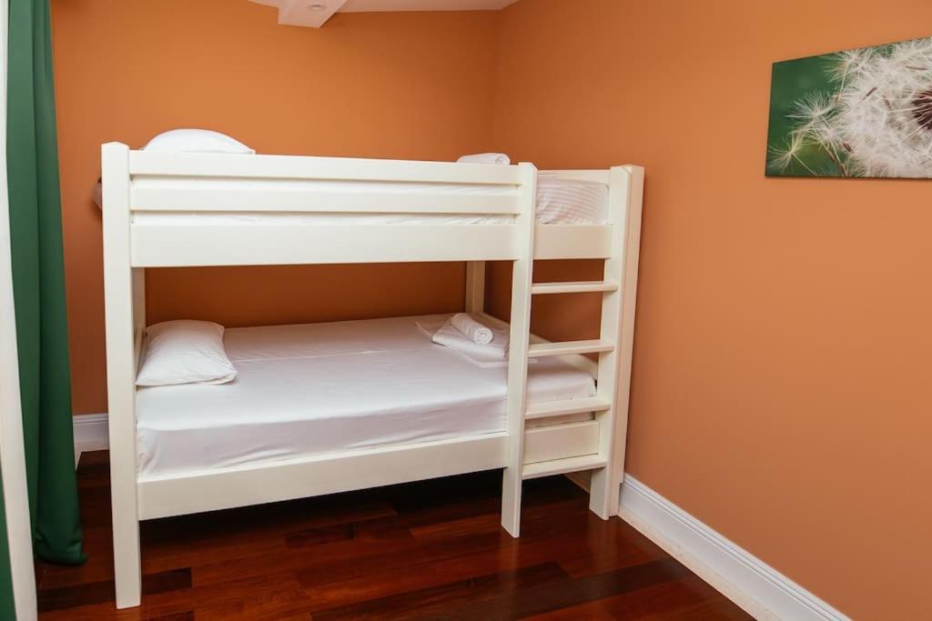 Château Dabo en Novalja — bedroom