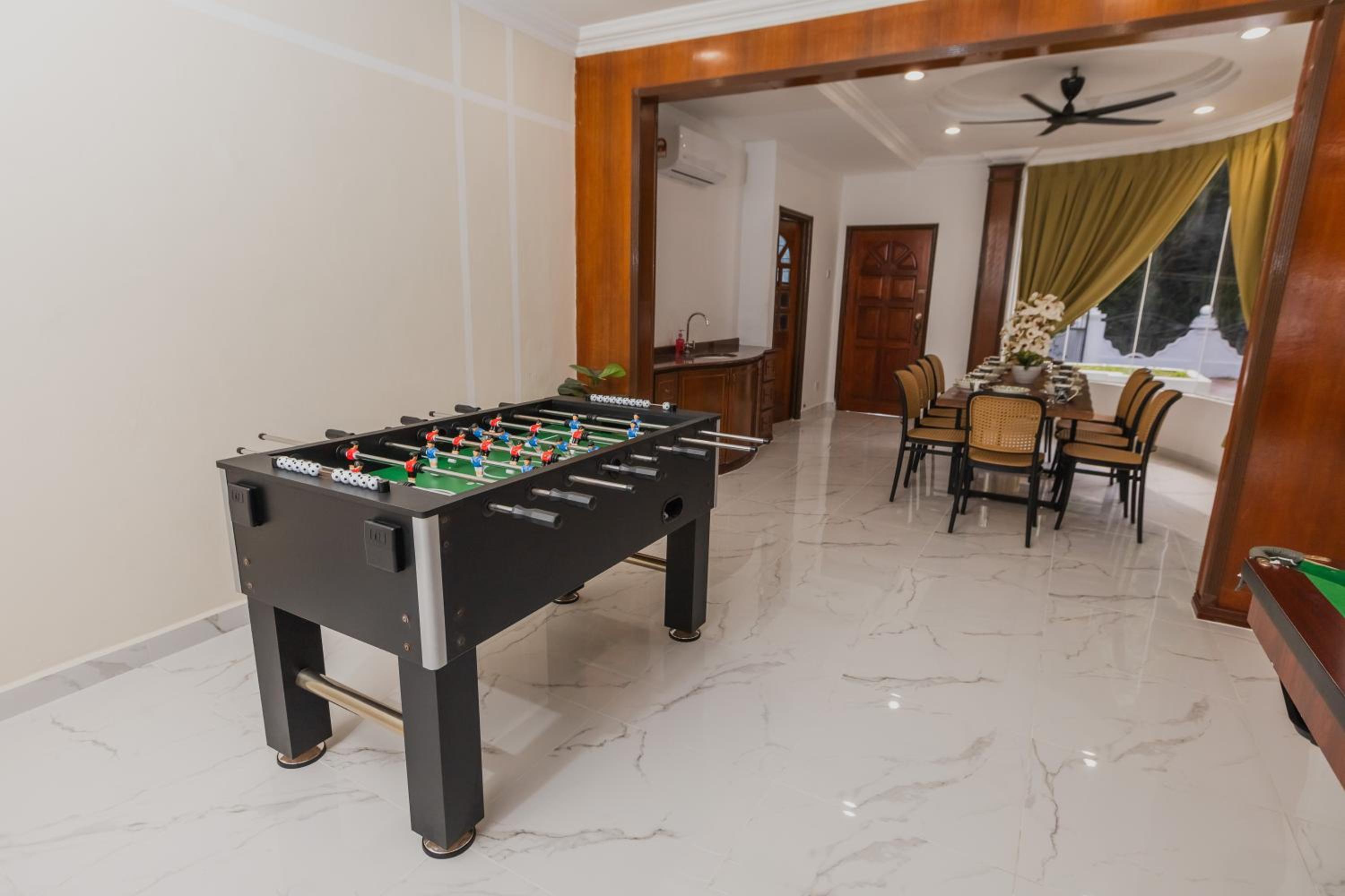 Villa55 w Private swimming pool BBQ Pool table 25pax view 3