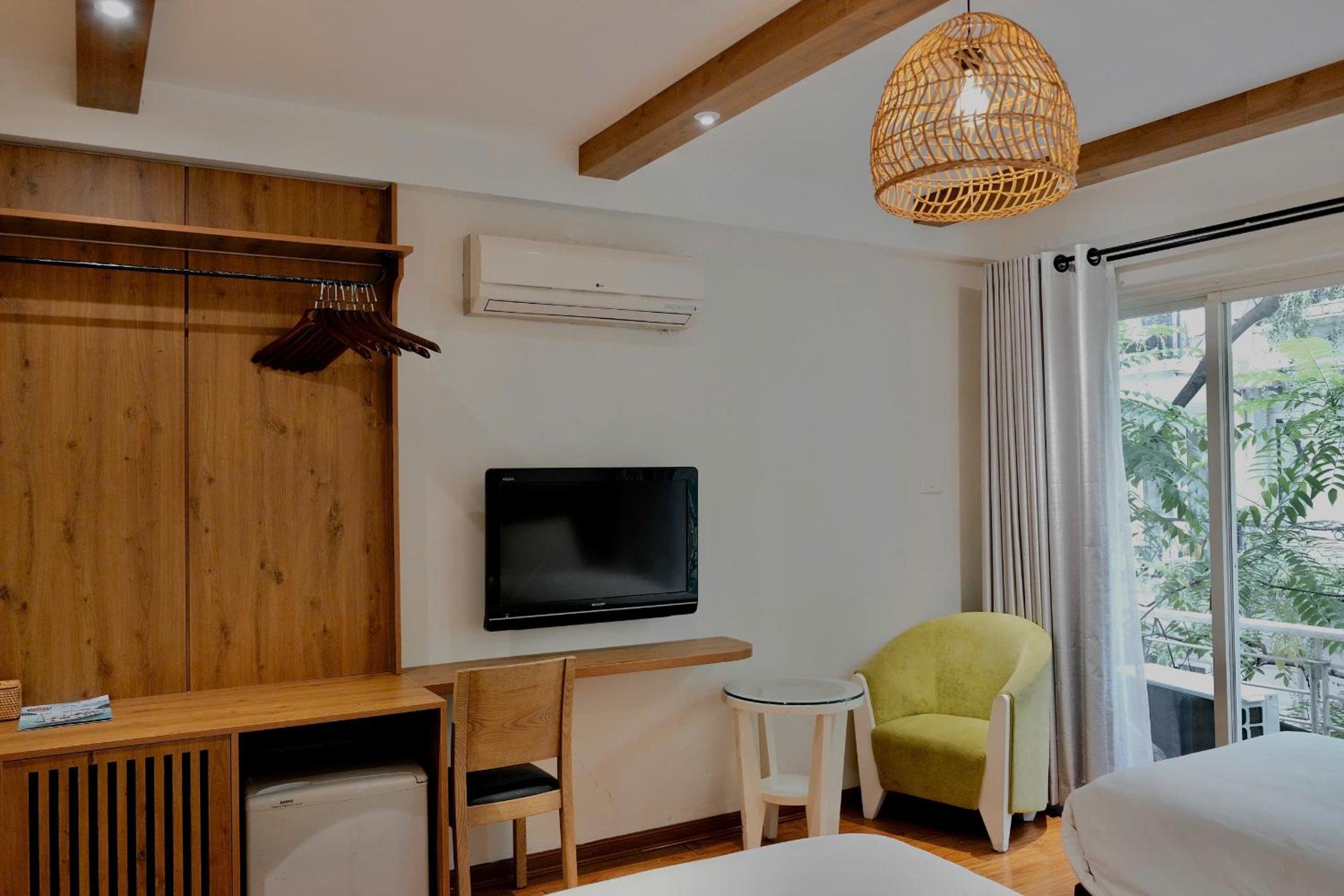 Cheers Hostel Hanoi