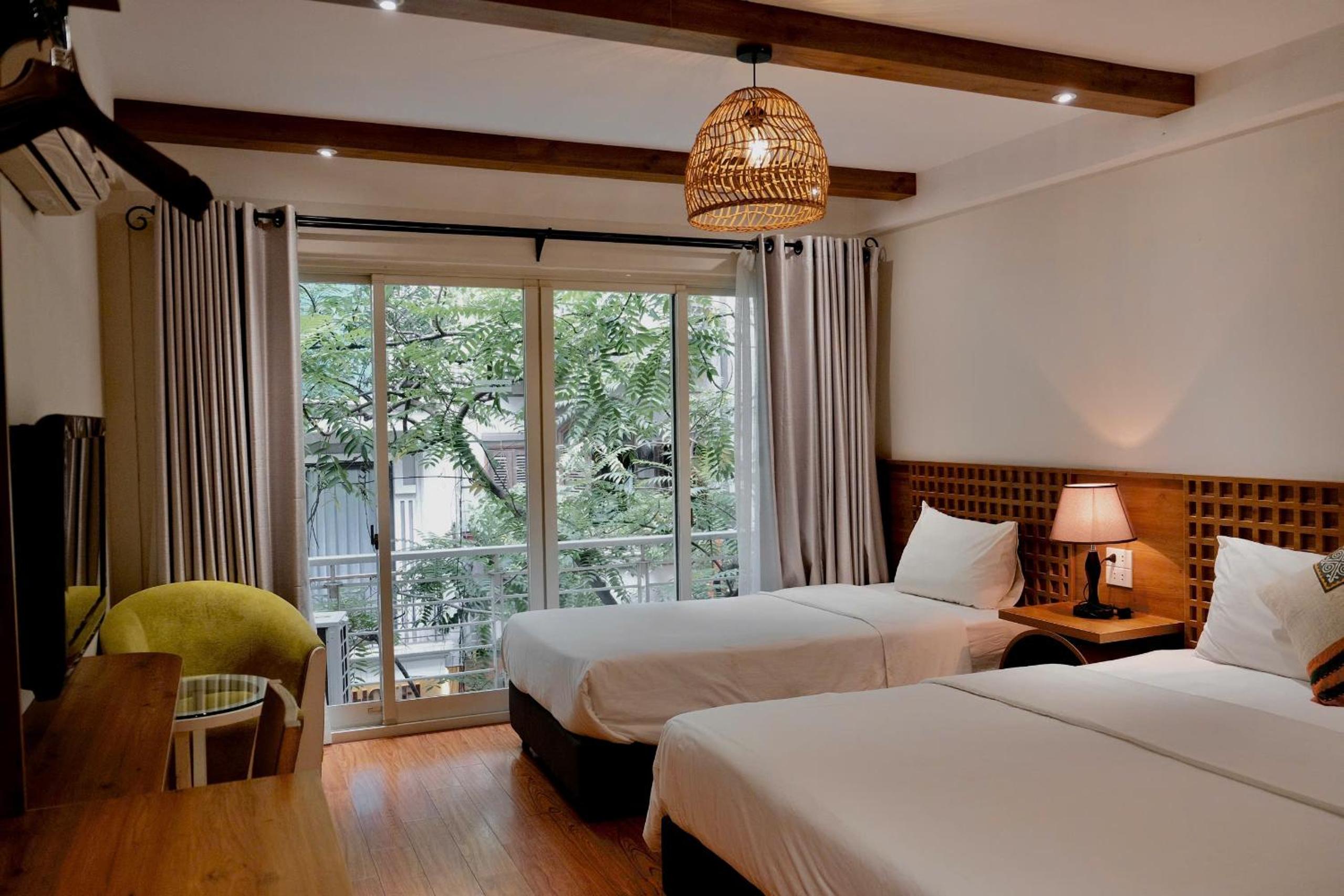Cheers Hostel Hanoi
