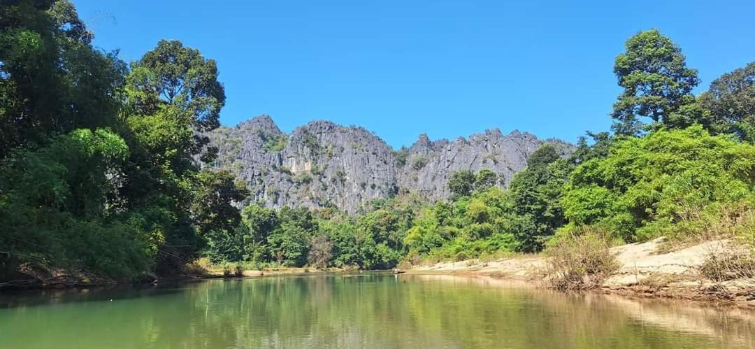 Konglor Cave Resort-Riverside Restaurant