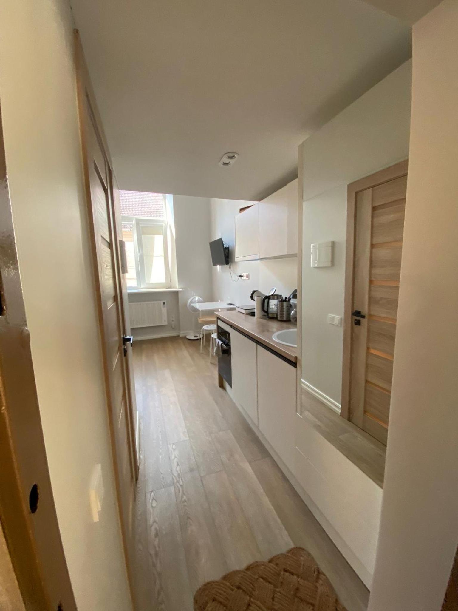 Stylish & Cozy Old Town Den - near Choral Synagogue view 4