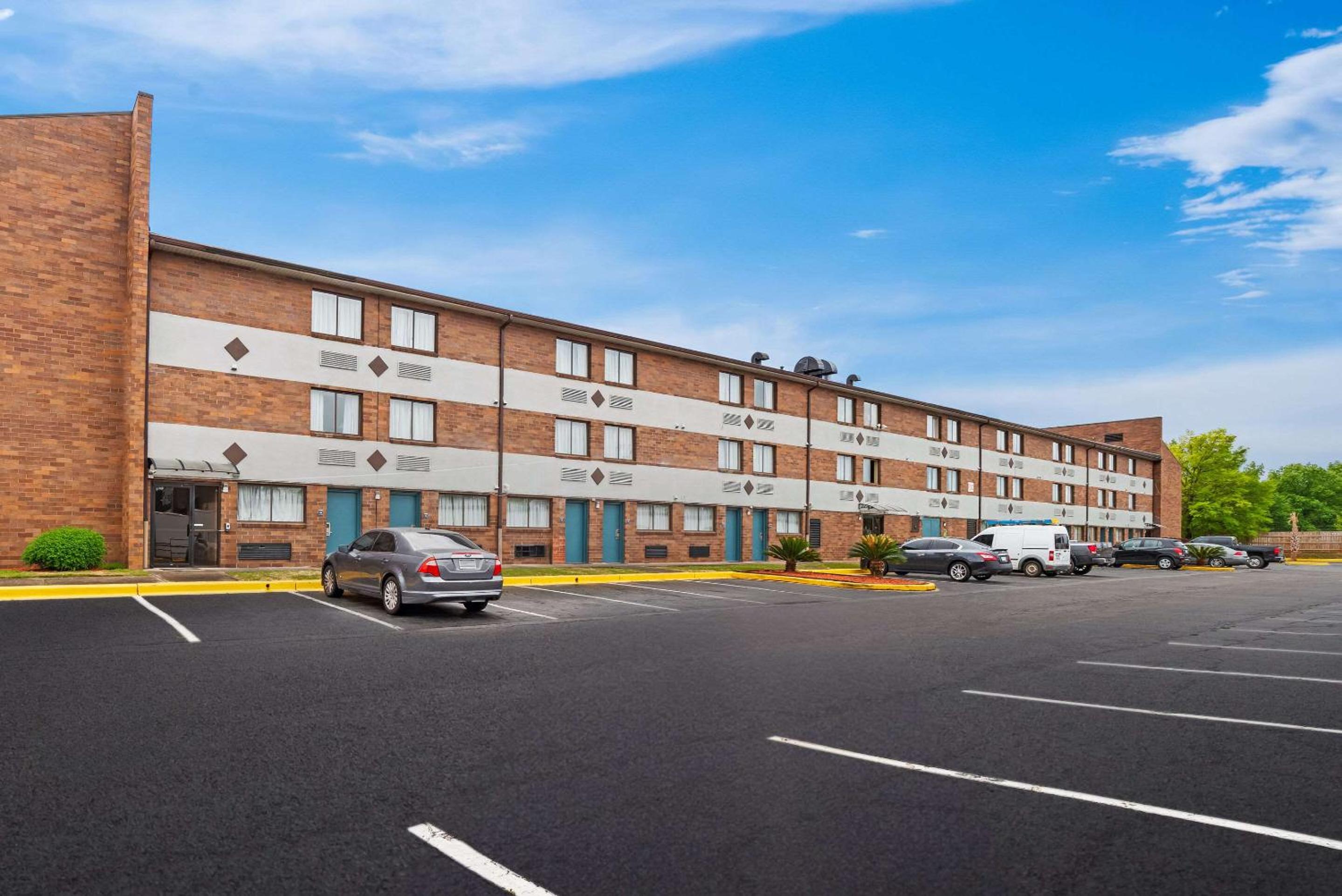 Suburban Studios Columbia Northwest - Image 3