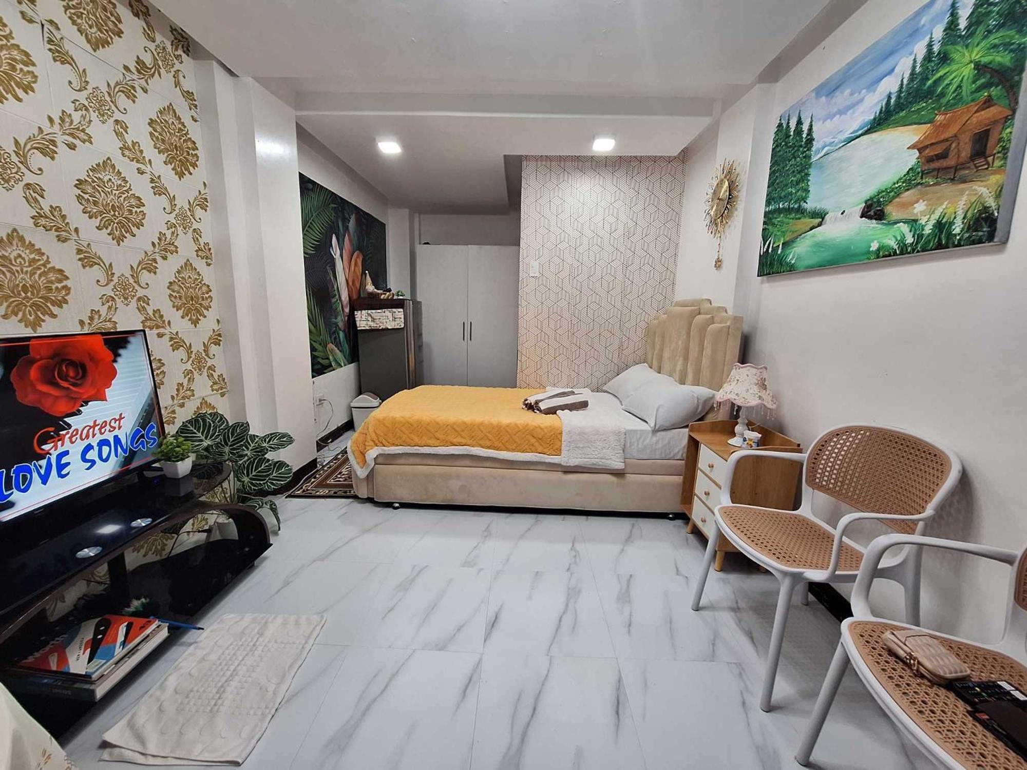 Cozy Studio Apartment Room Transient House at Palm Village Obrero at the back of Abreeza Mall with Free Parking view 4