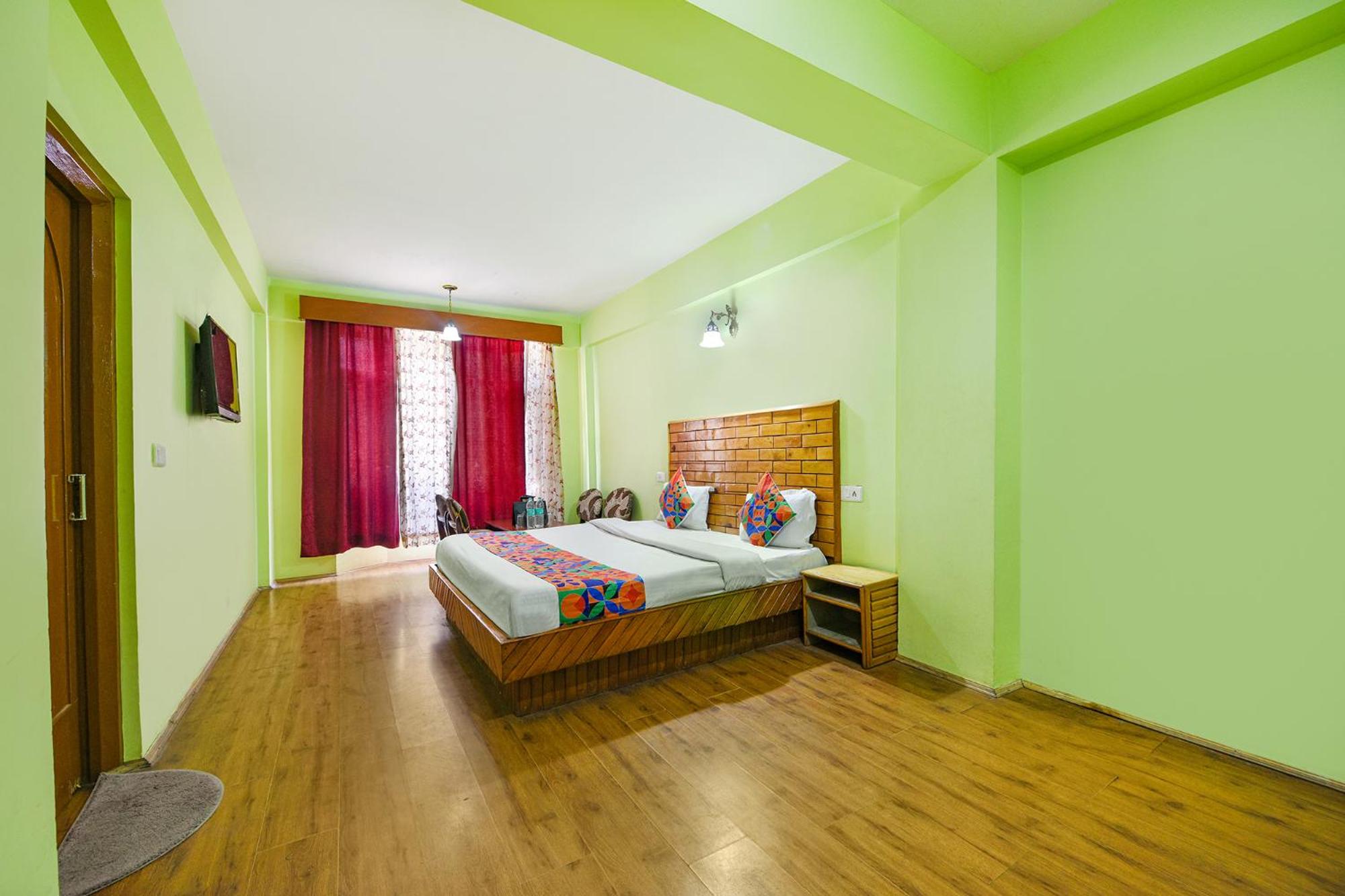FabHotel Zarim