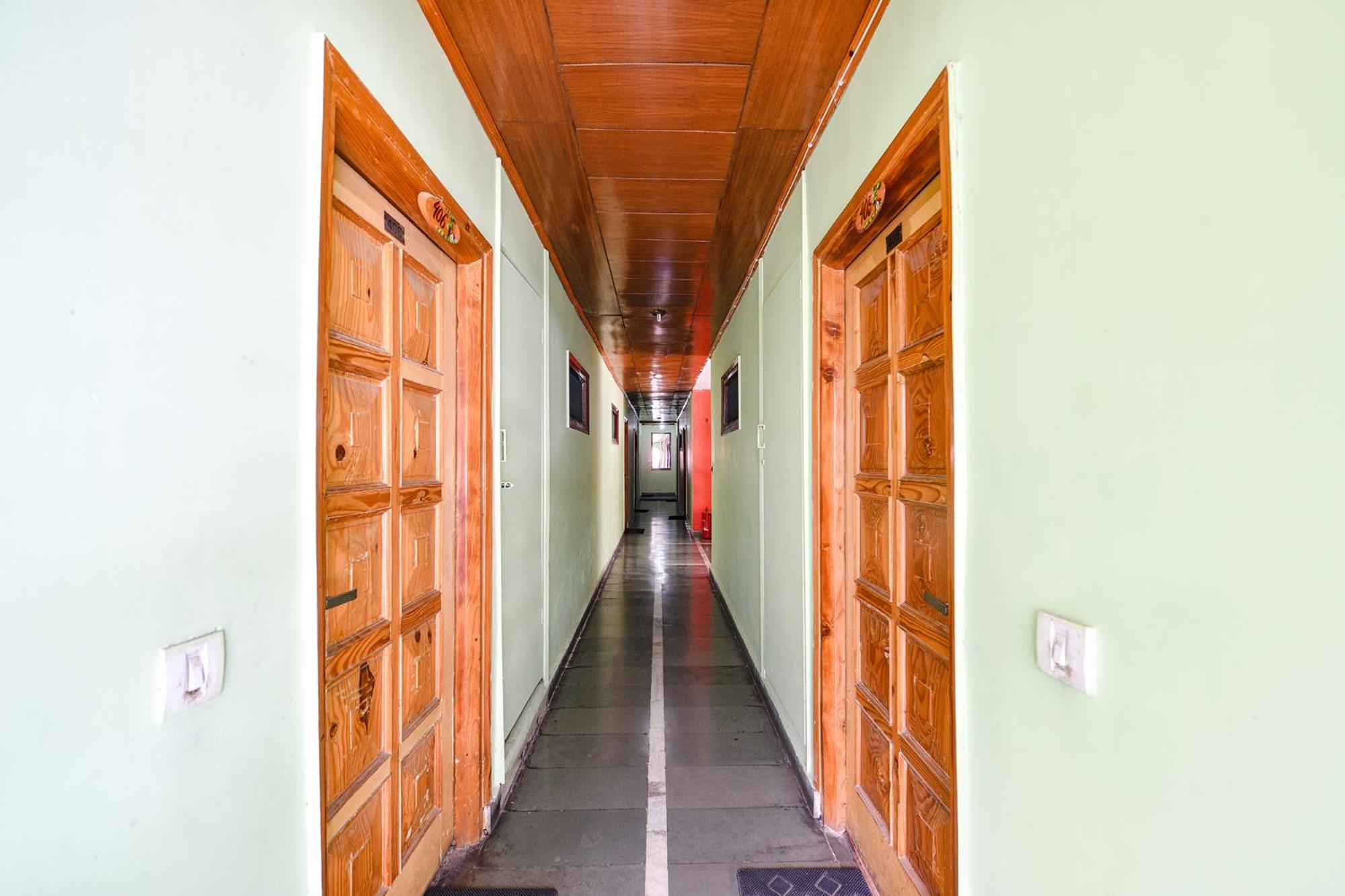 FabHotel Zarim