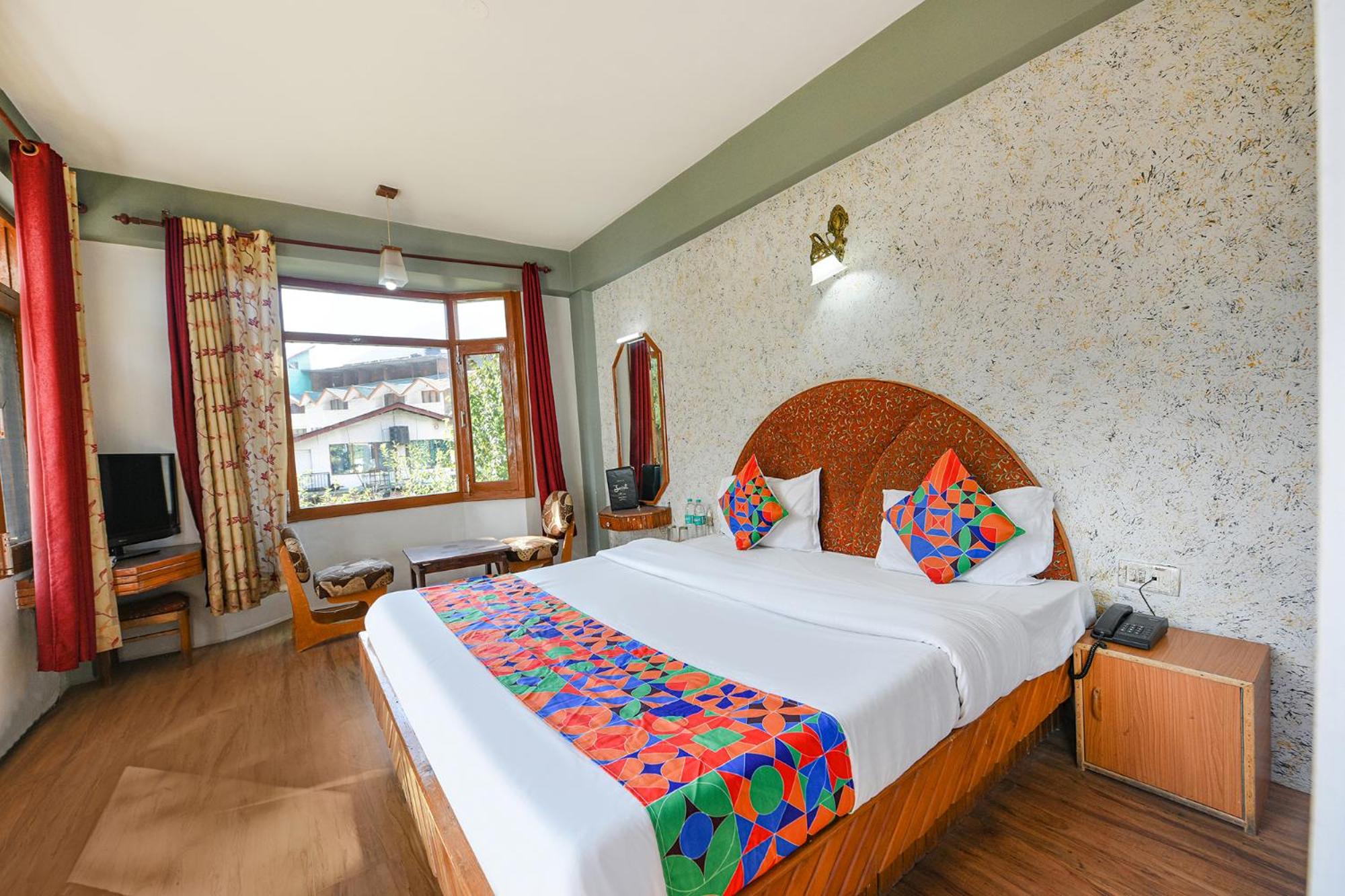 FabHotel Zarim