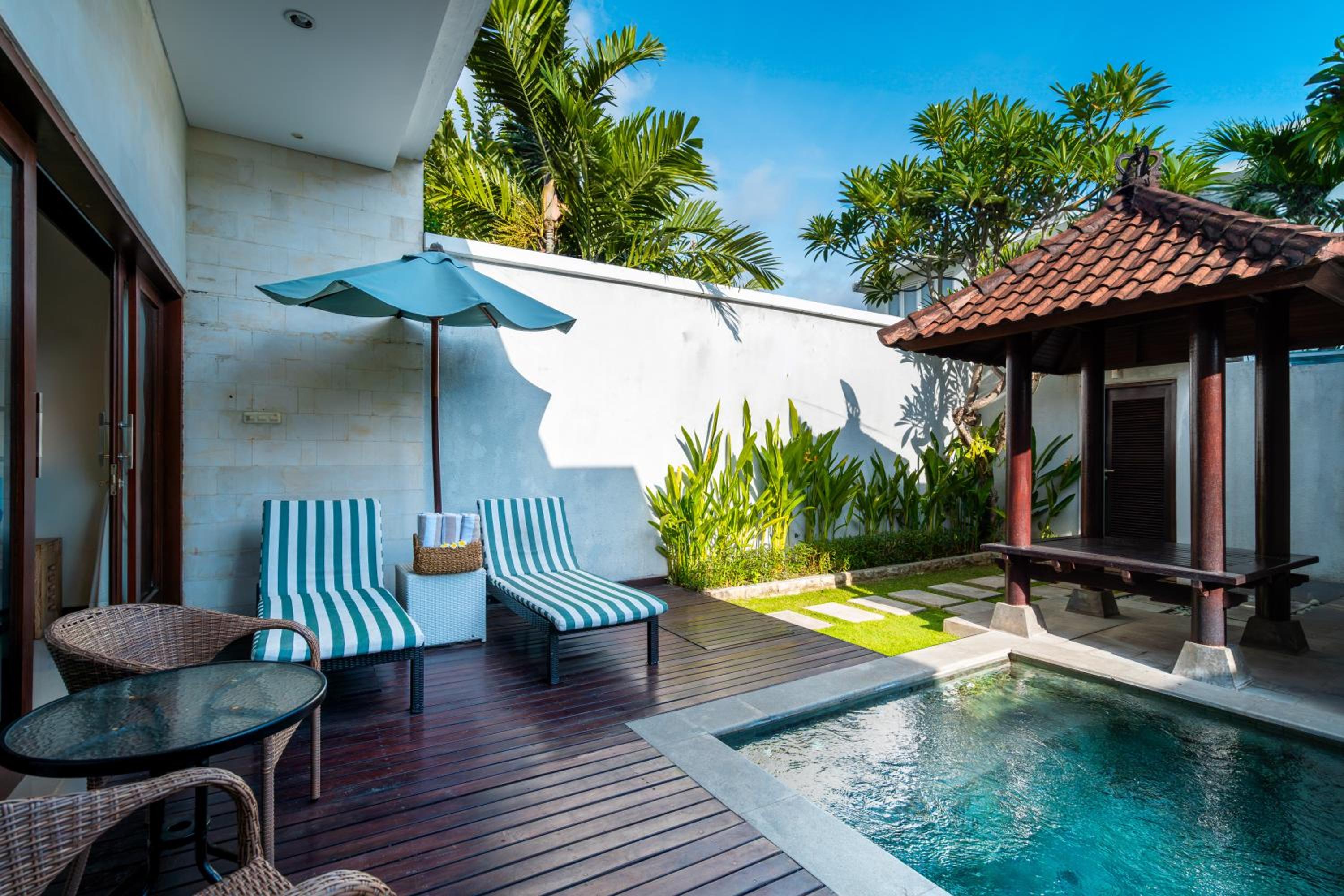 Villa Sebelas Legian