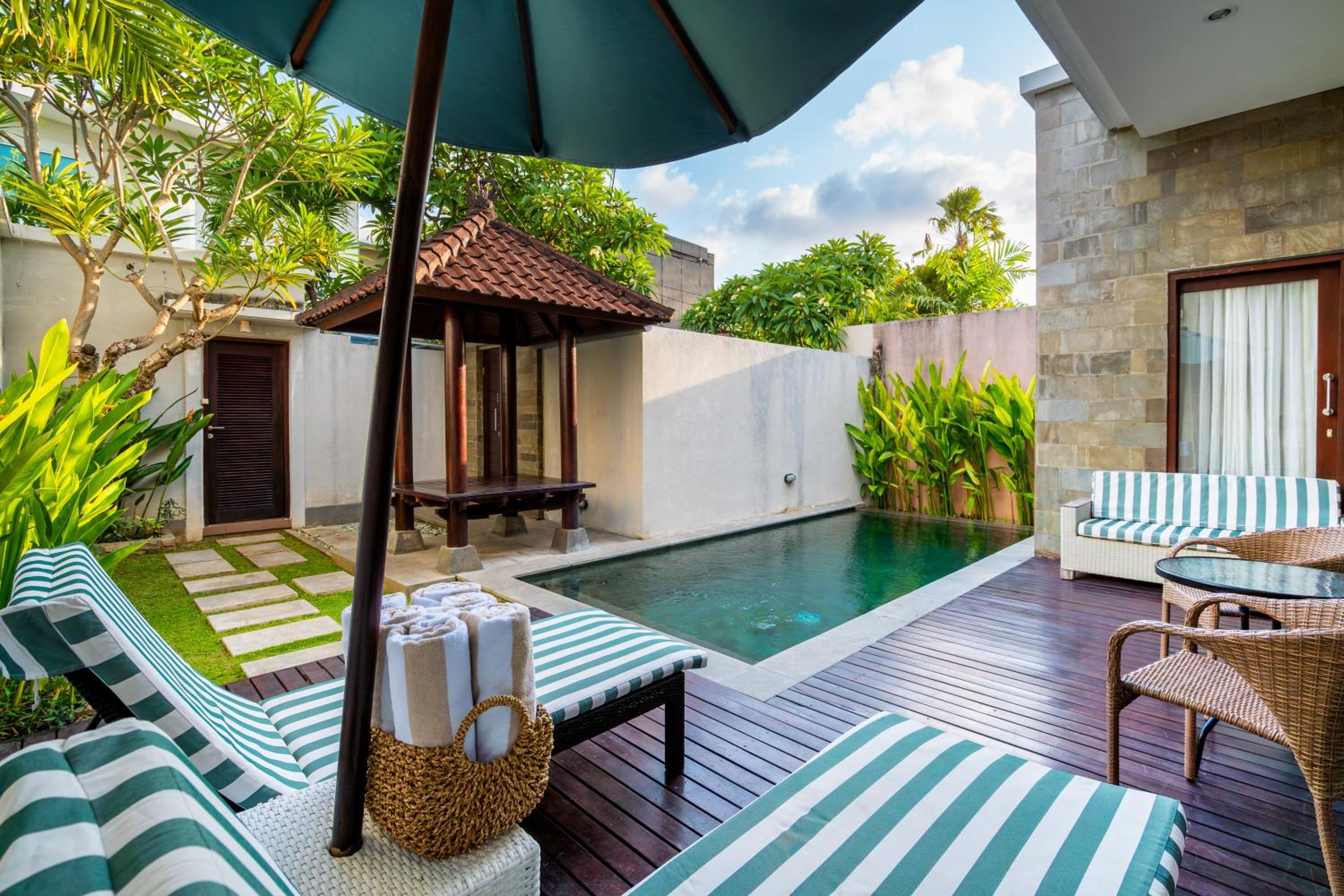 Villa Sebelas Legian
