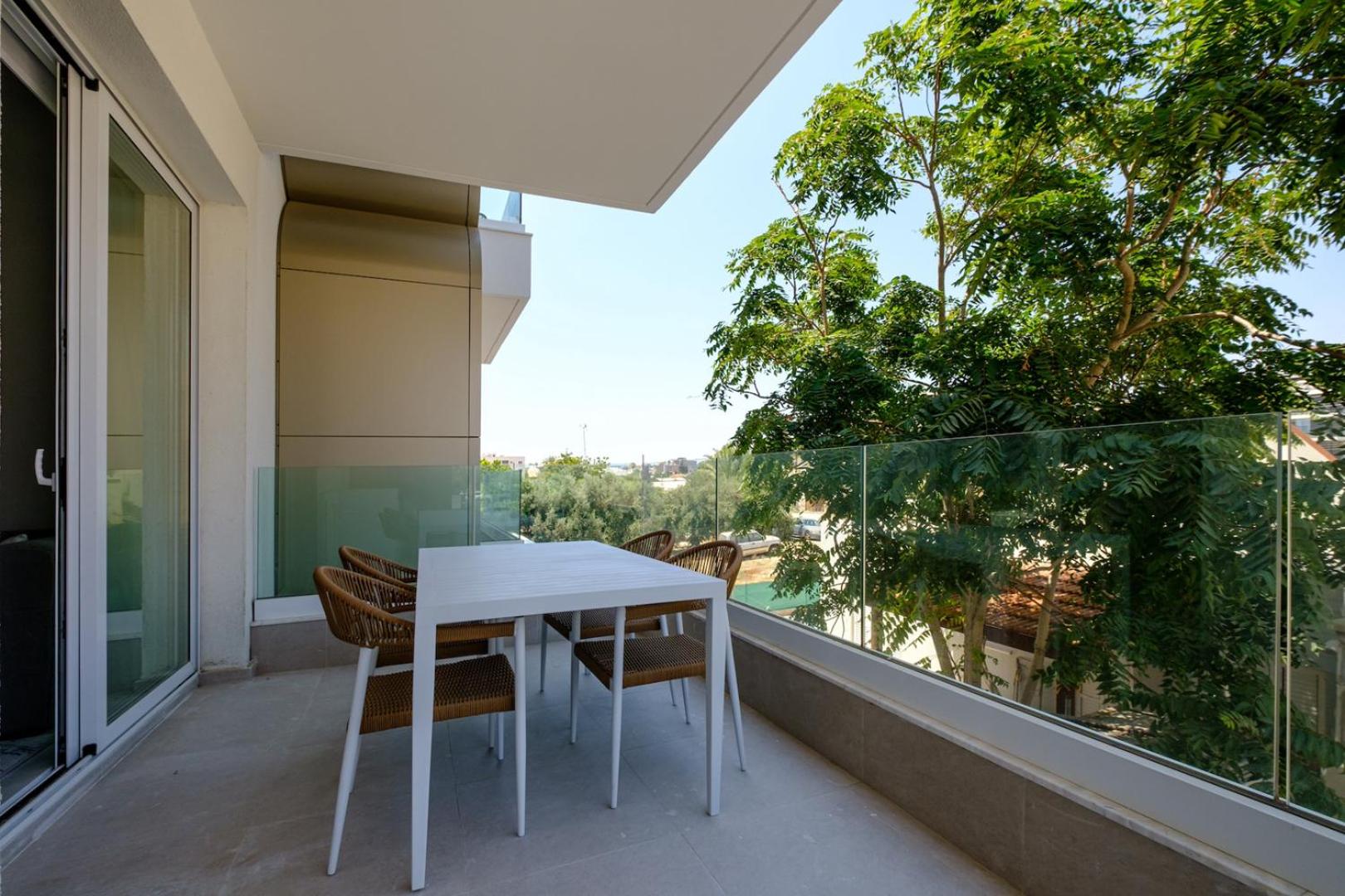 Midas Residence B I Apartments