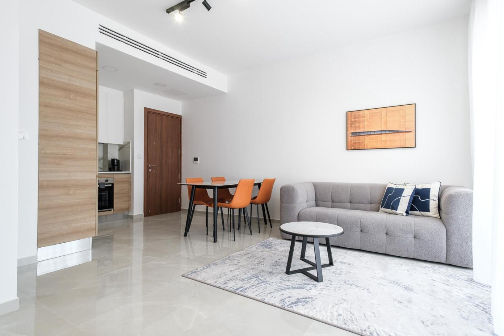 Midas Residence A VI Apartments