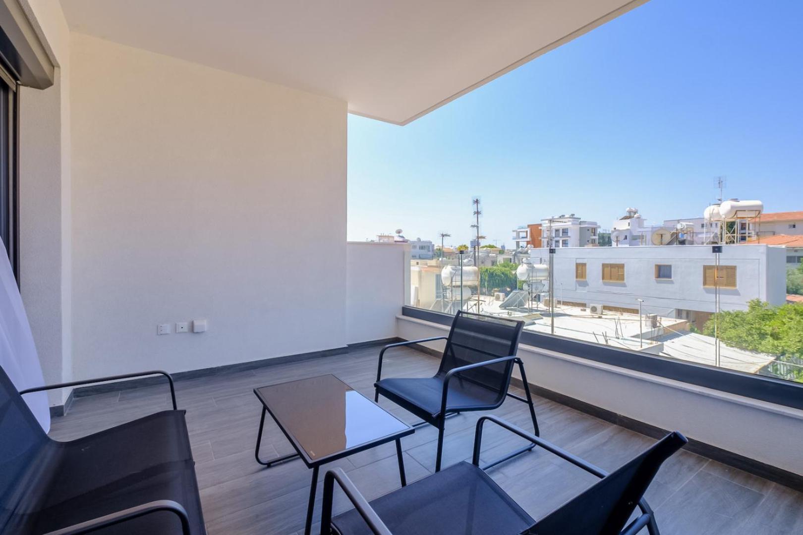 Sea-cube Residence I Apartments