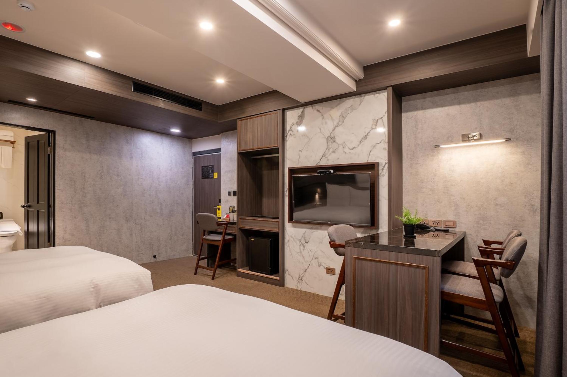Dream Mansion Hotel