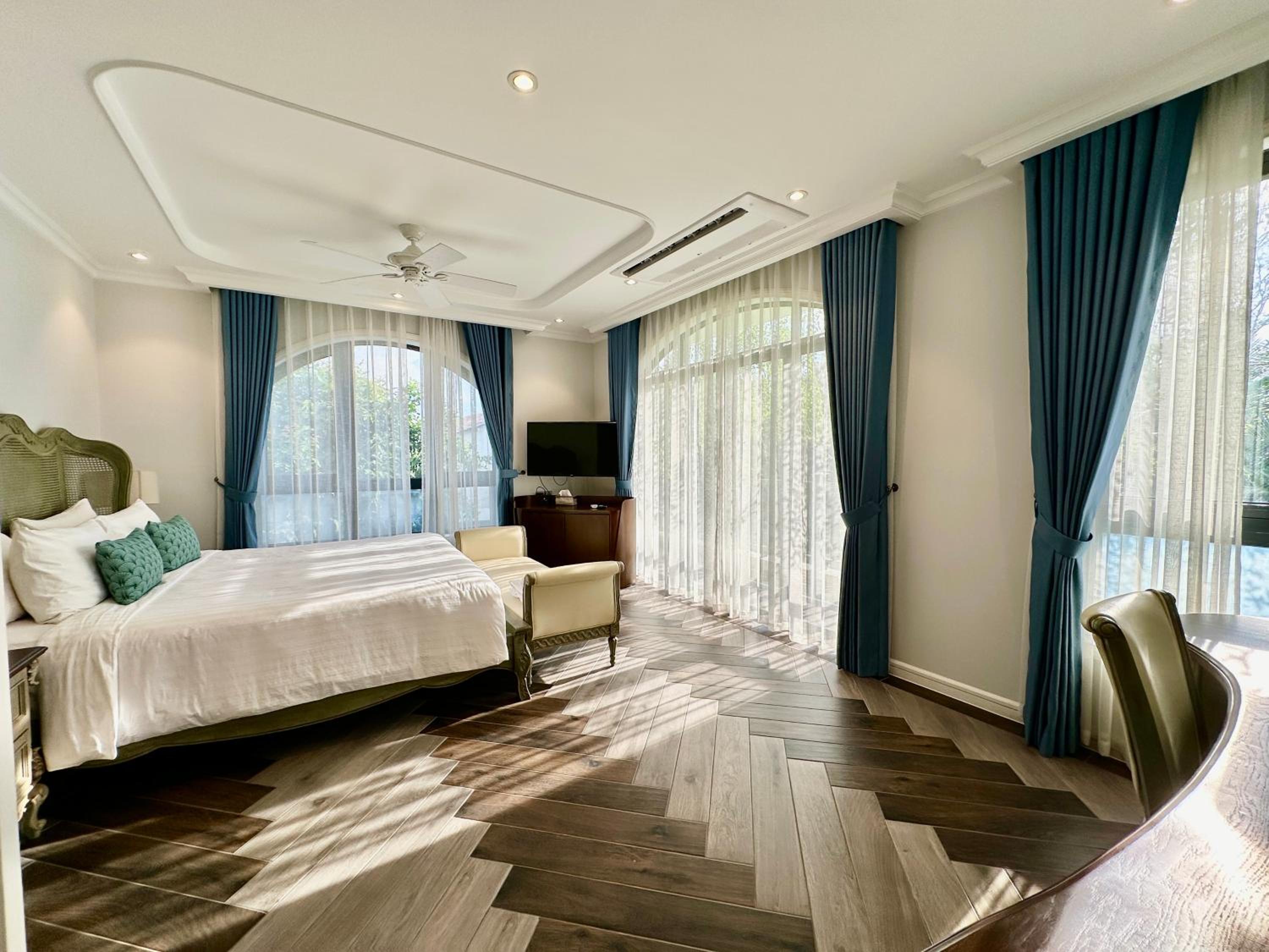 Bellevue west Phu Quoc 4BR beachfront Villa with private swimming pool