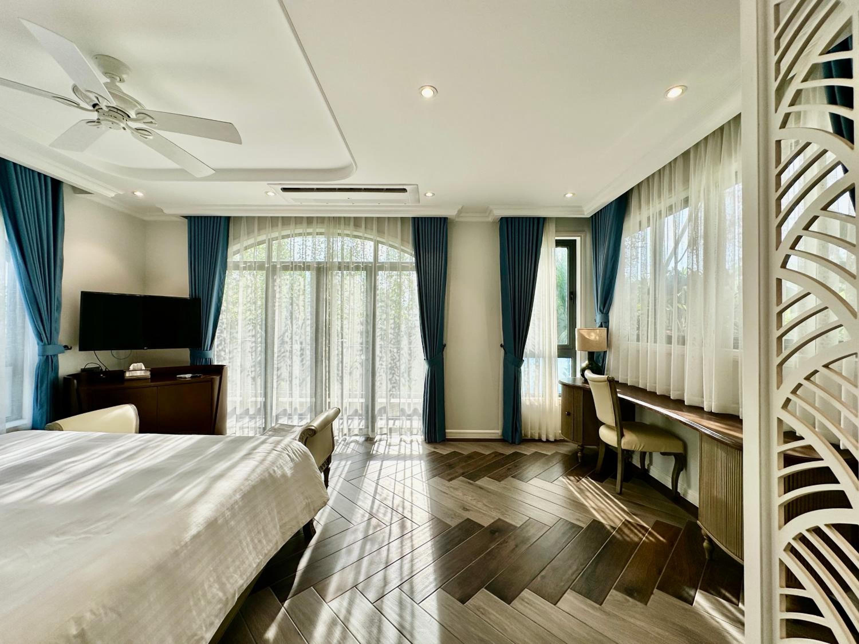 Bellevue west Phu Quoc 4BR beachfront Villa with private swimming pool