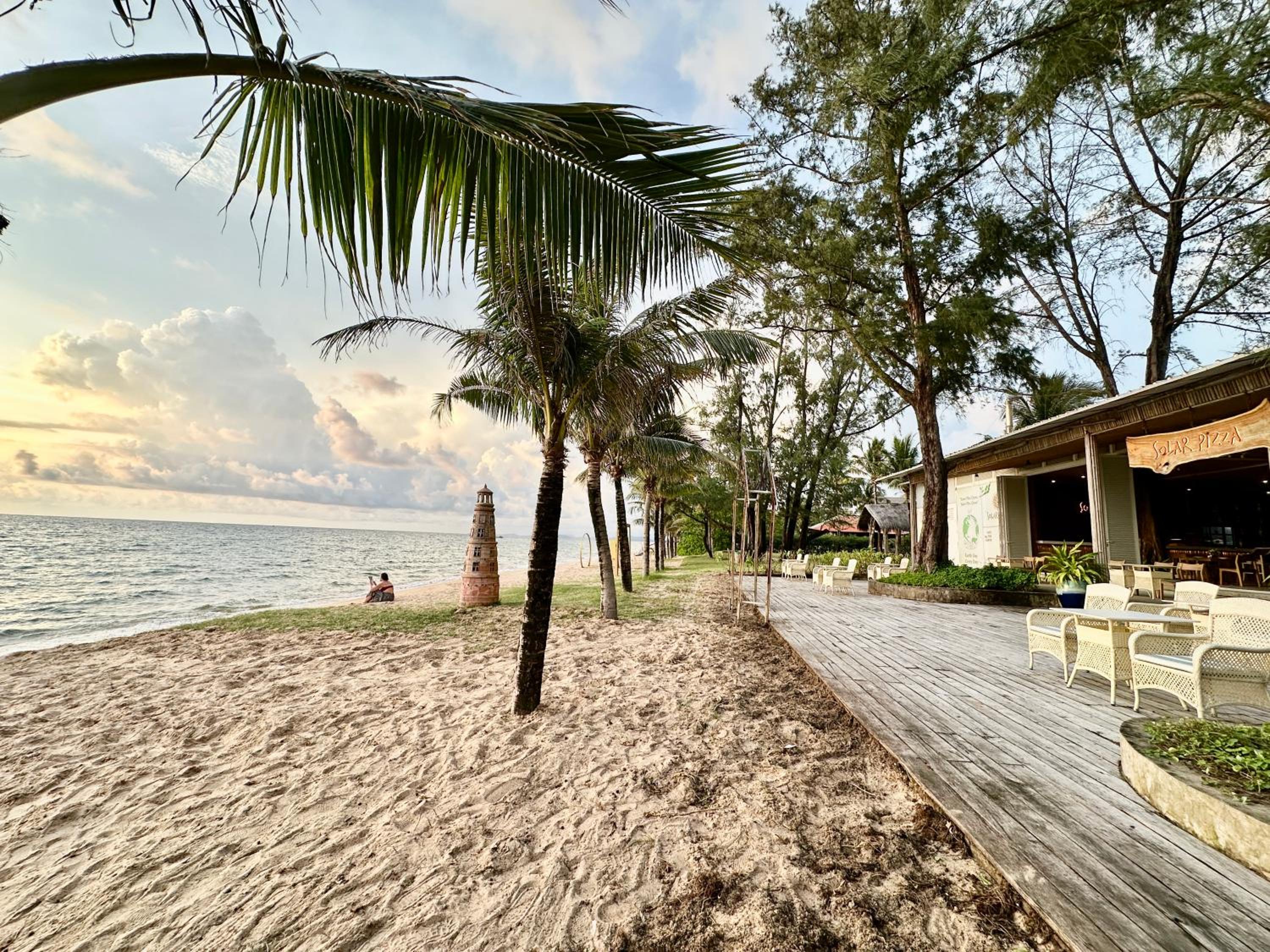 Bellevue west Phu Quoc 4BR beachfront Villa with private swimming pool