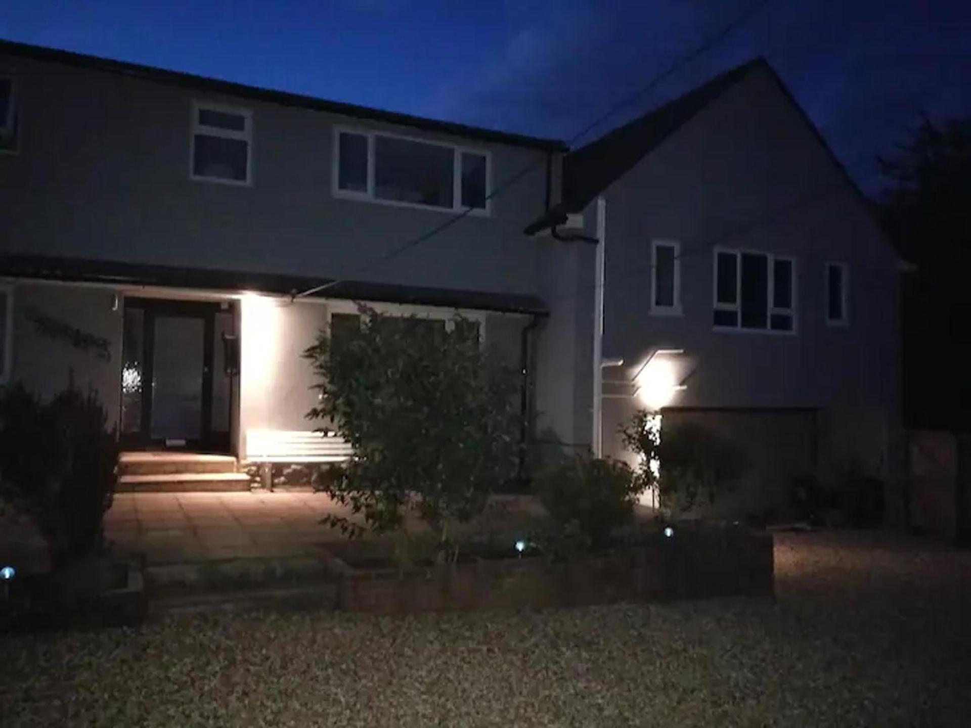 Lovely spacious 1-Bed Apartment in Poole view 4