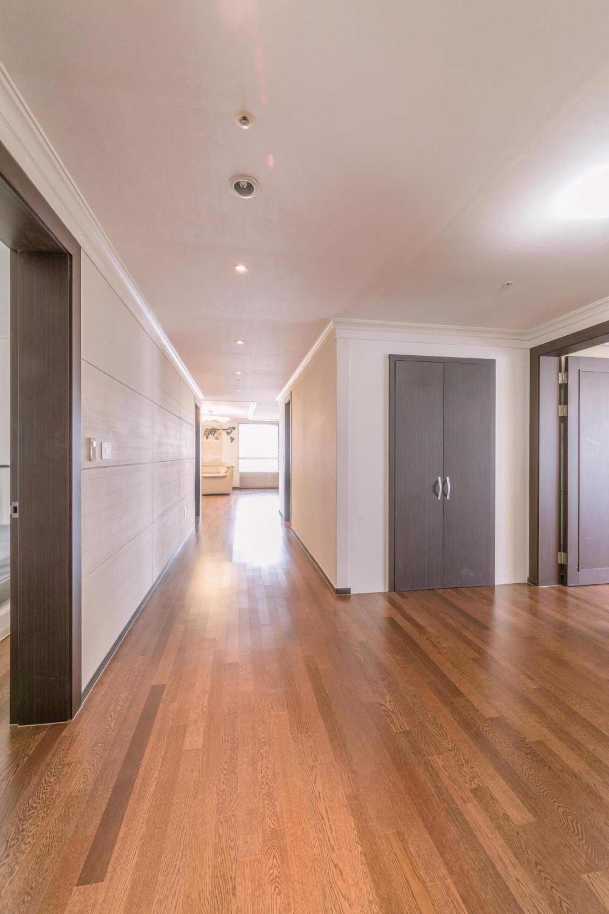 Big Party Room House view 3