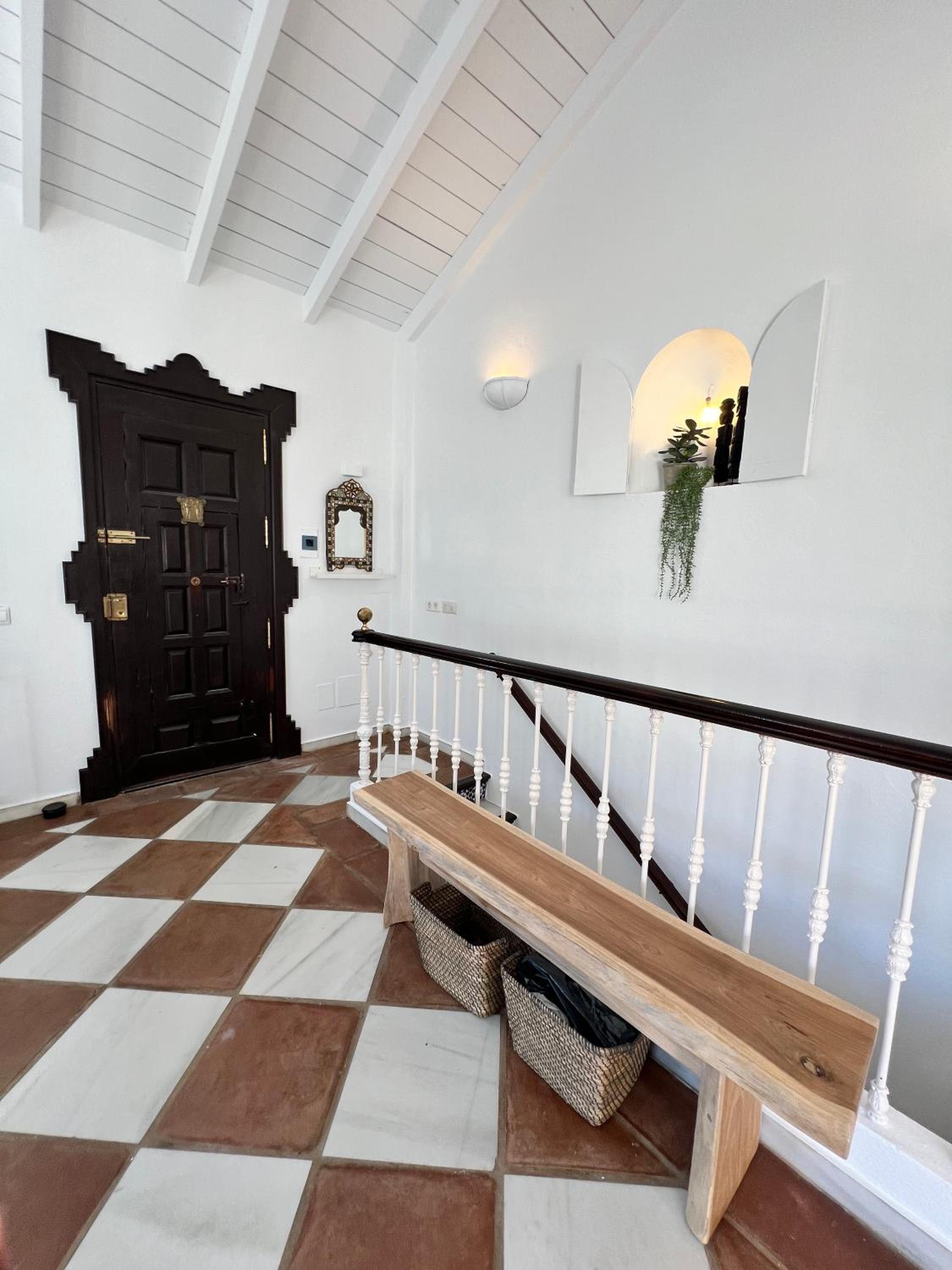 Casa de Oro Luxurious Townhouse