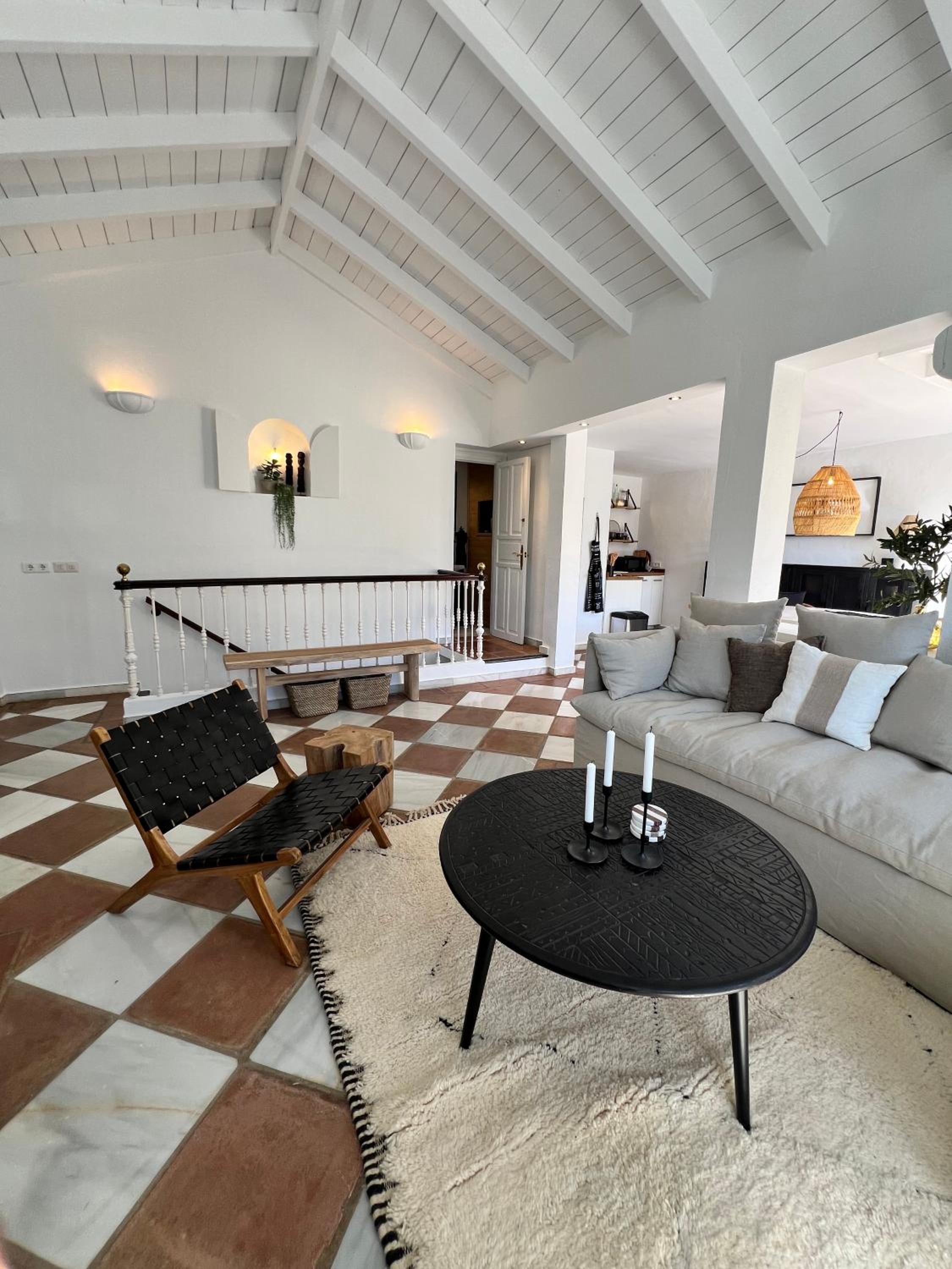 Casa de Oro Luxurious Townhouse