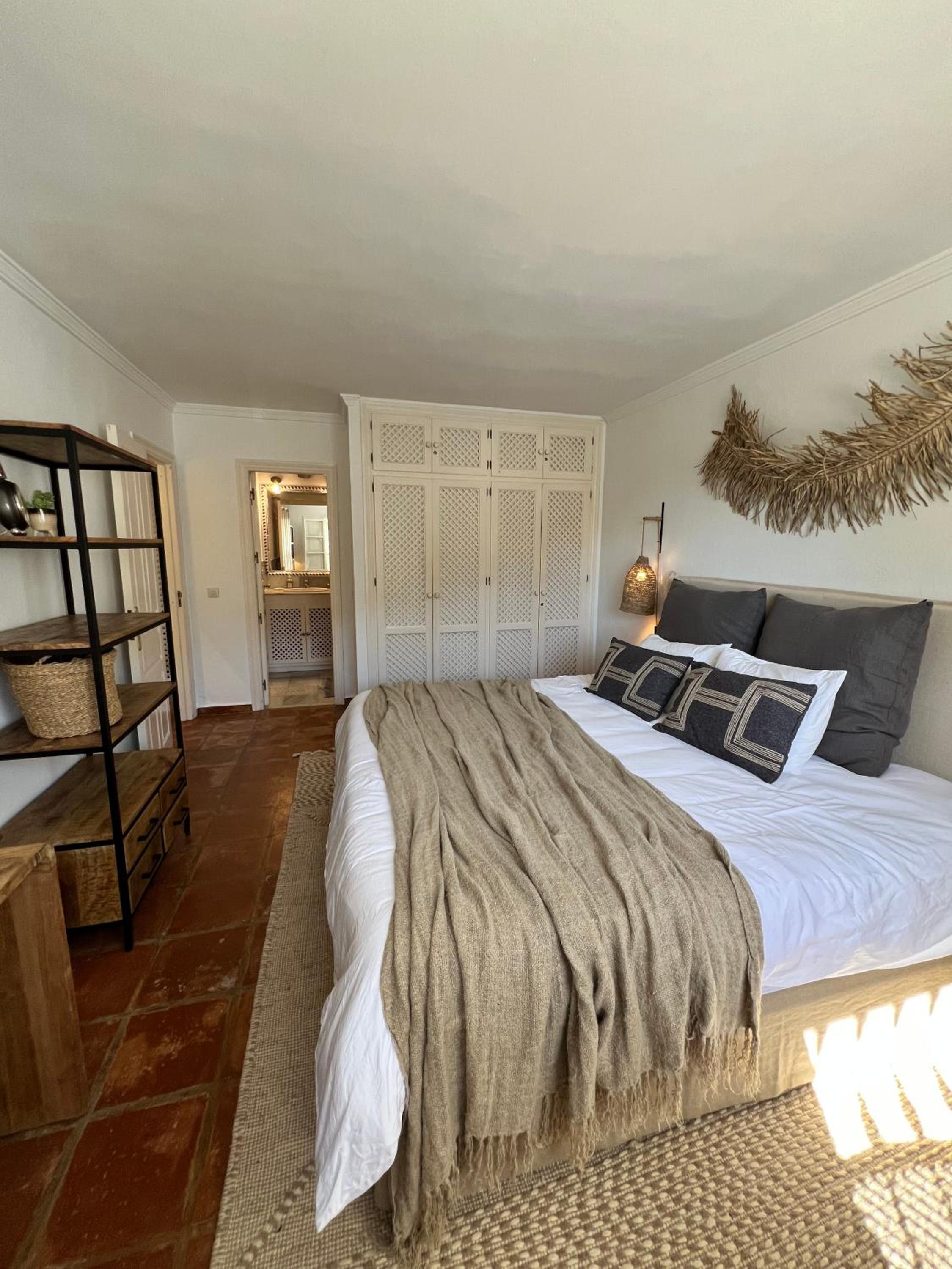 Casa de Oro Luxurious Townhouse