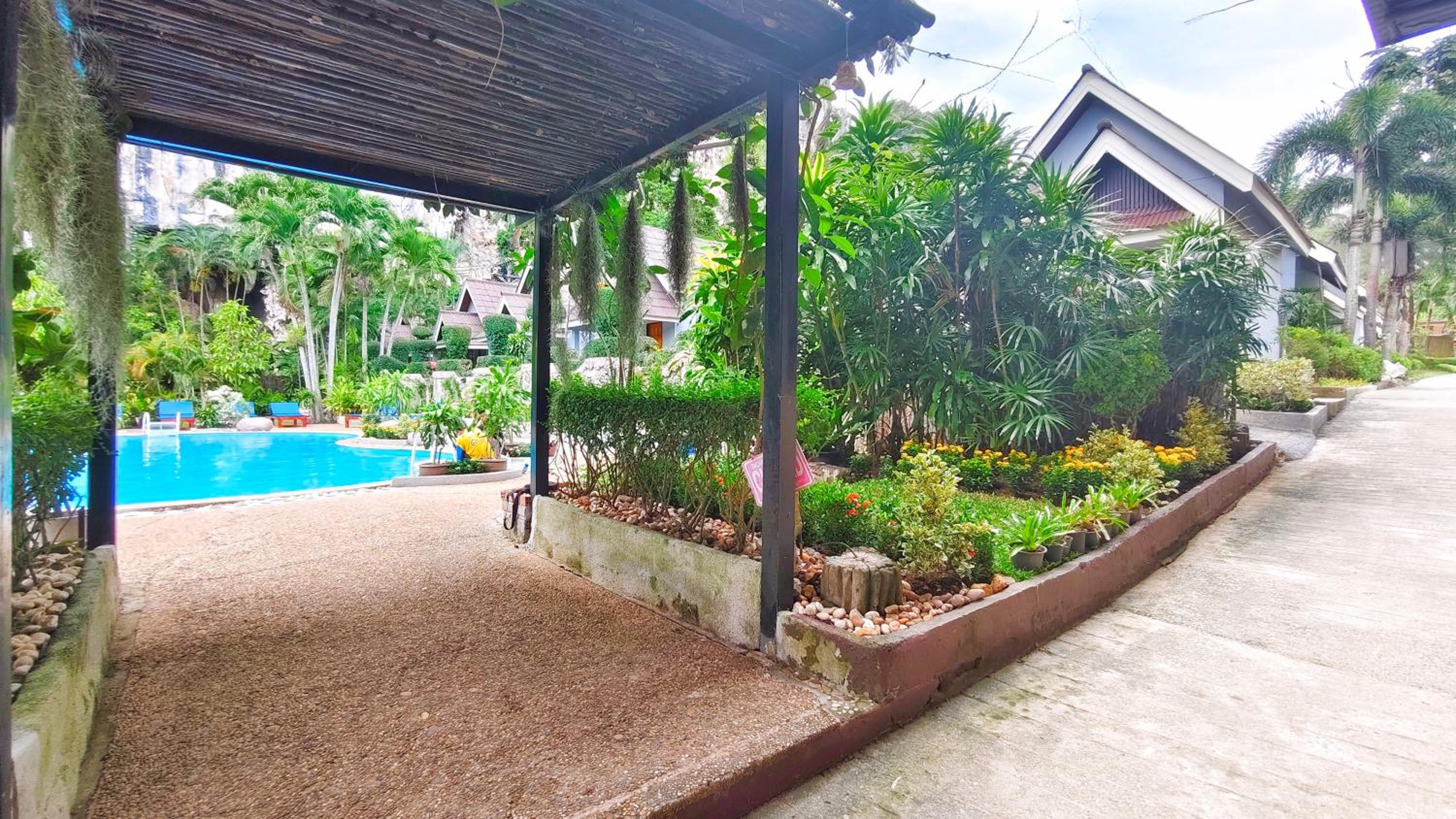 Diamond Cave Resort