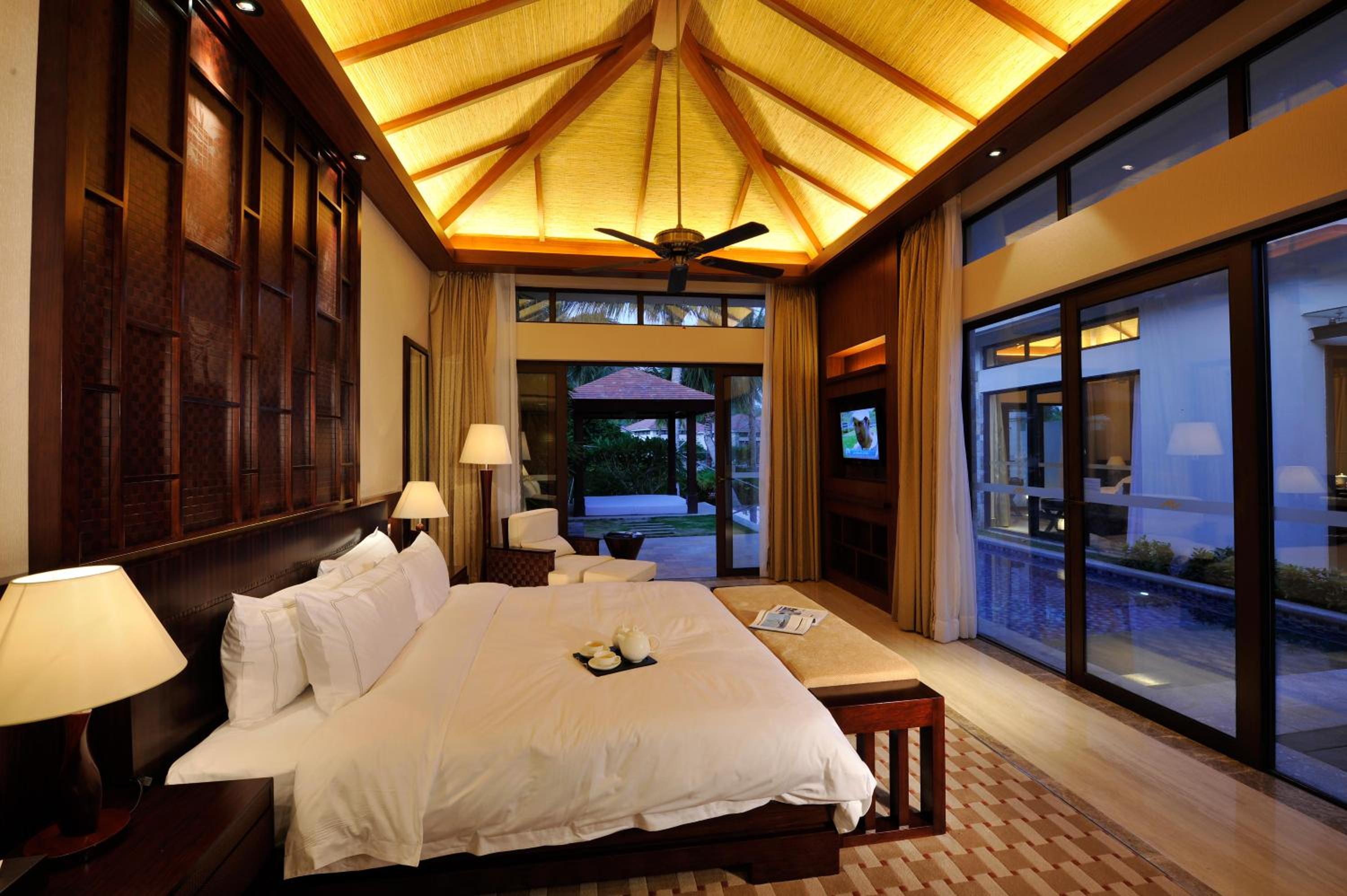 Grand Metropark Villa Resort Sanya Yalong Bay view 3