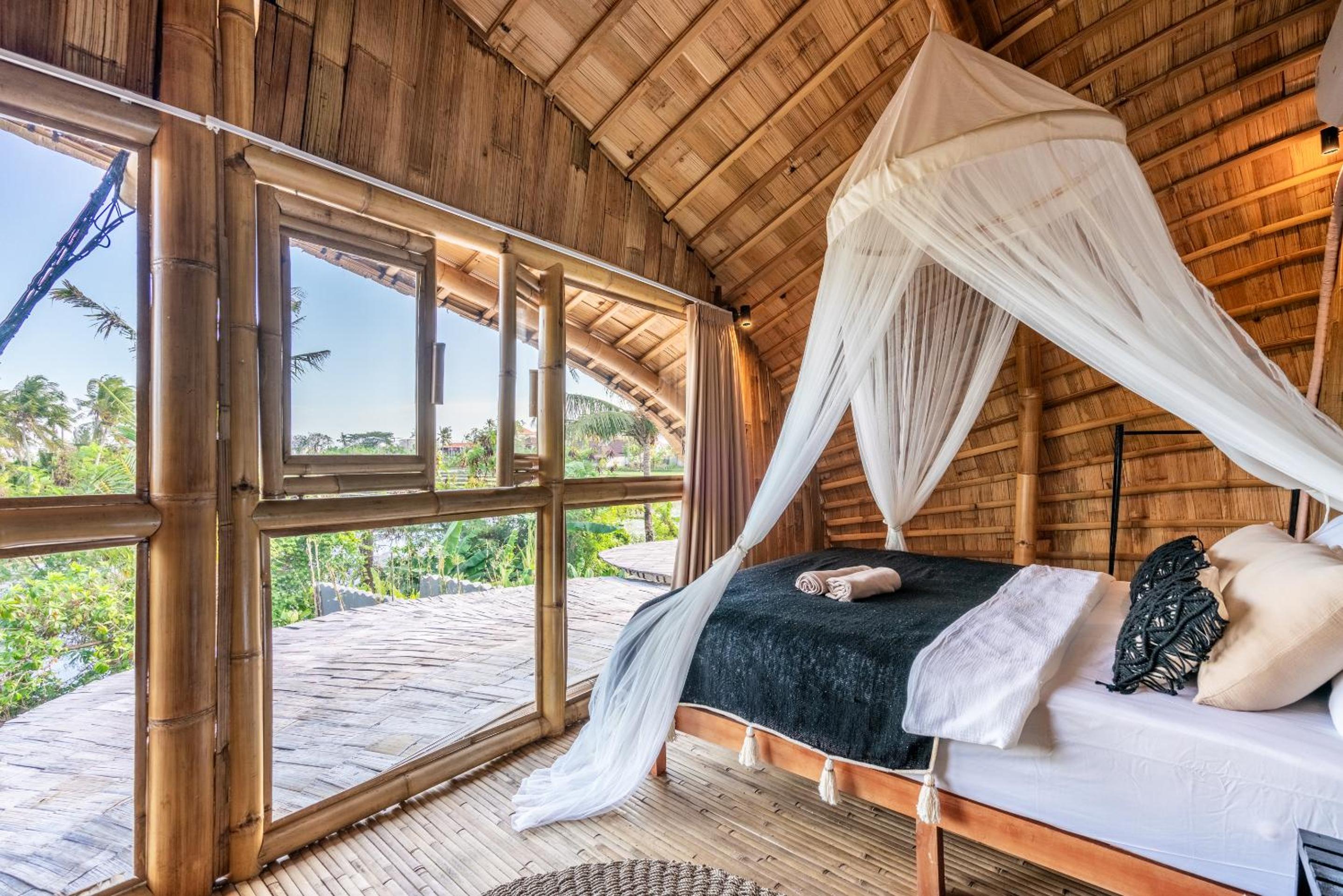 Dreamy Bamboo Villa near Canggu