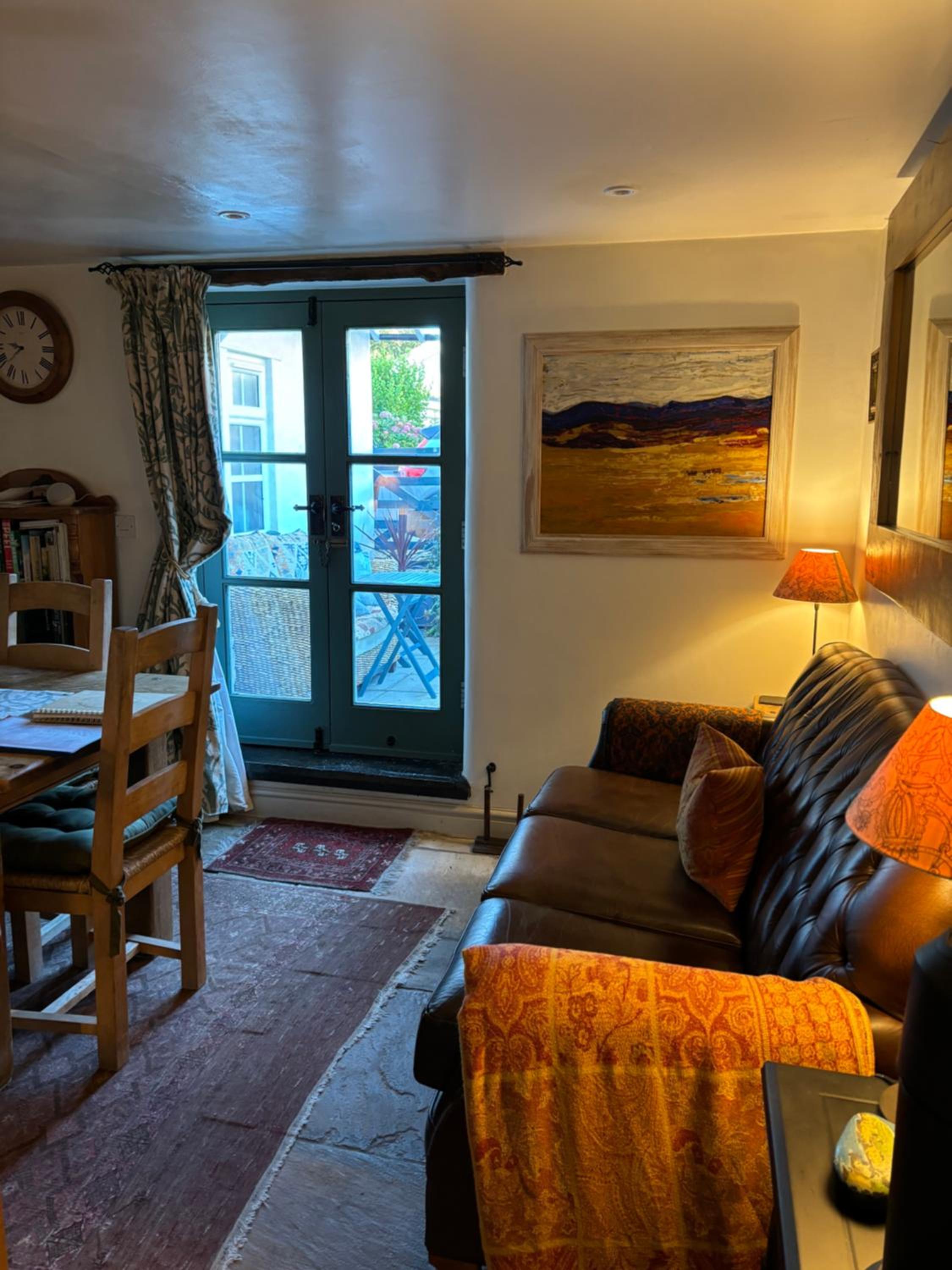Anglesey 2 bedroom stone cottage dog friendly with EV