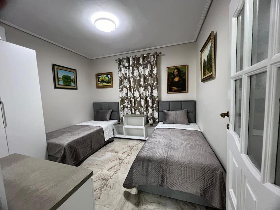 Muradie 2 bedroom House