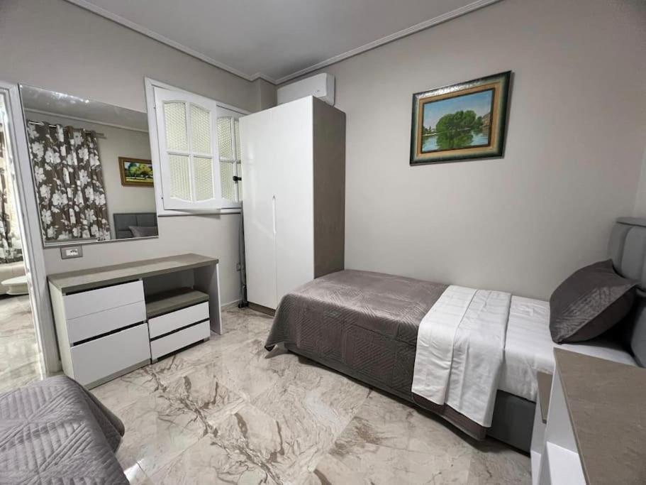 Muradie 2 bedroom House