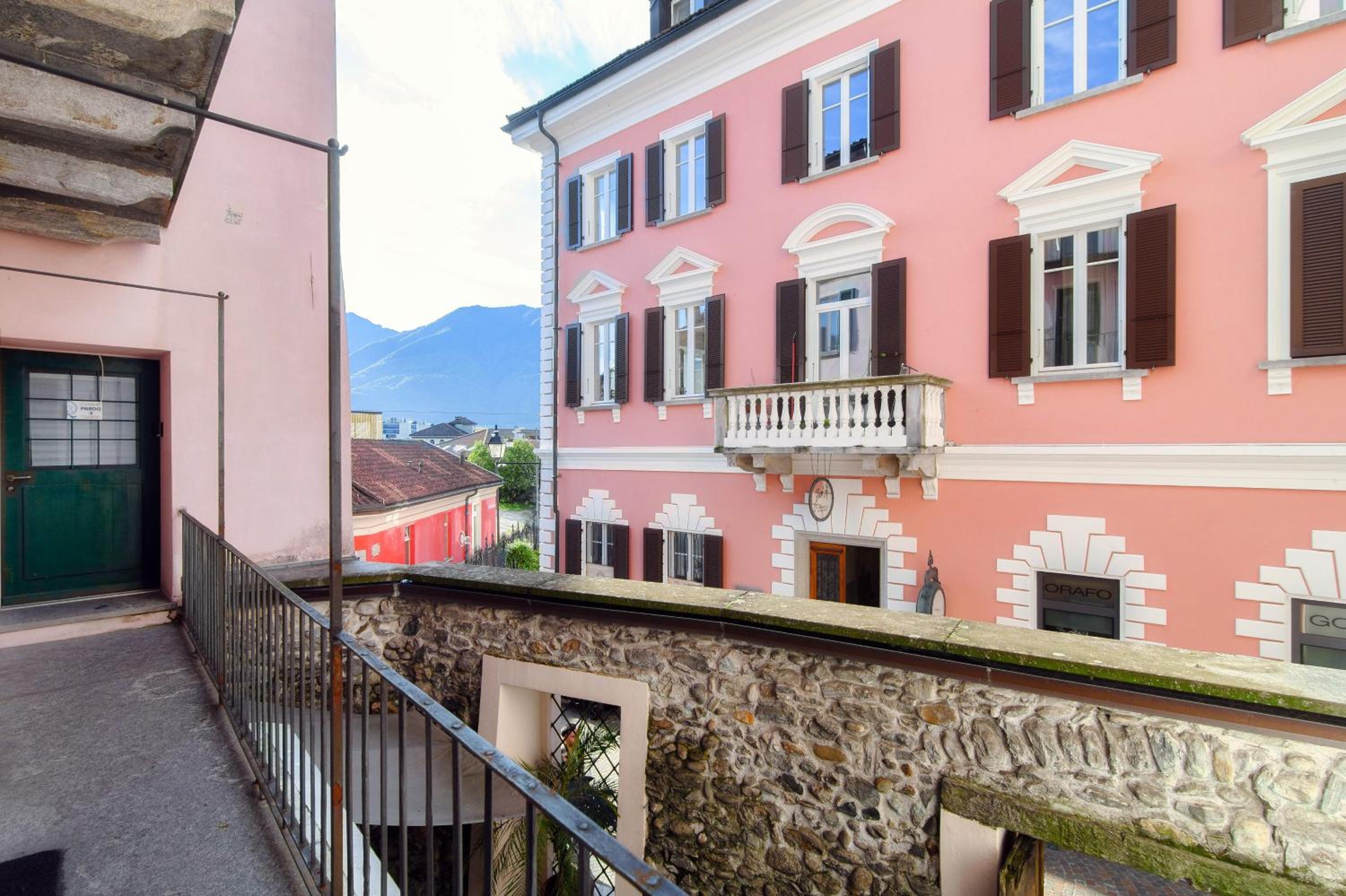 Pardo Apartments by Quokka 360 - Locarno old town