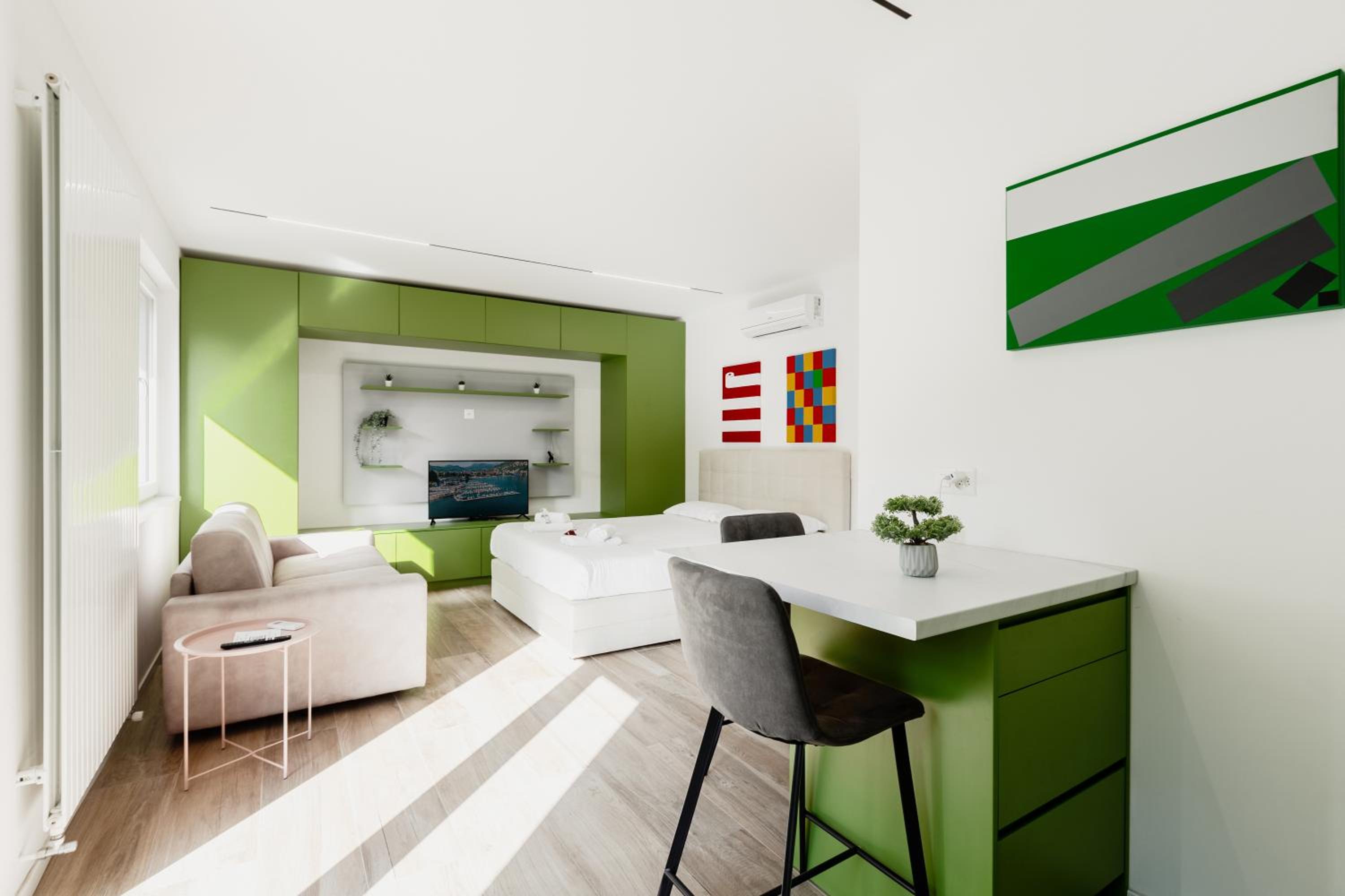 Home Sofia Room 5, for Couples -By EasyLife Swiss
