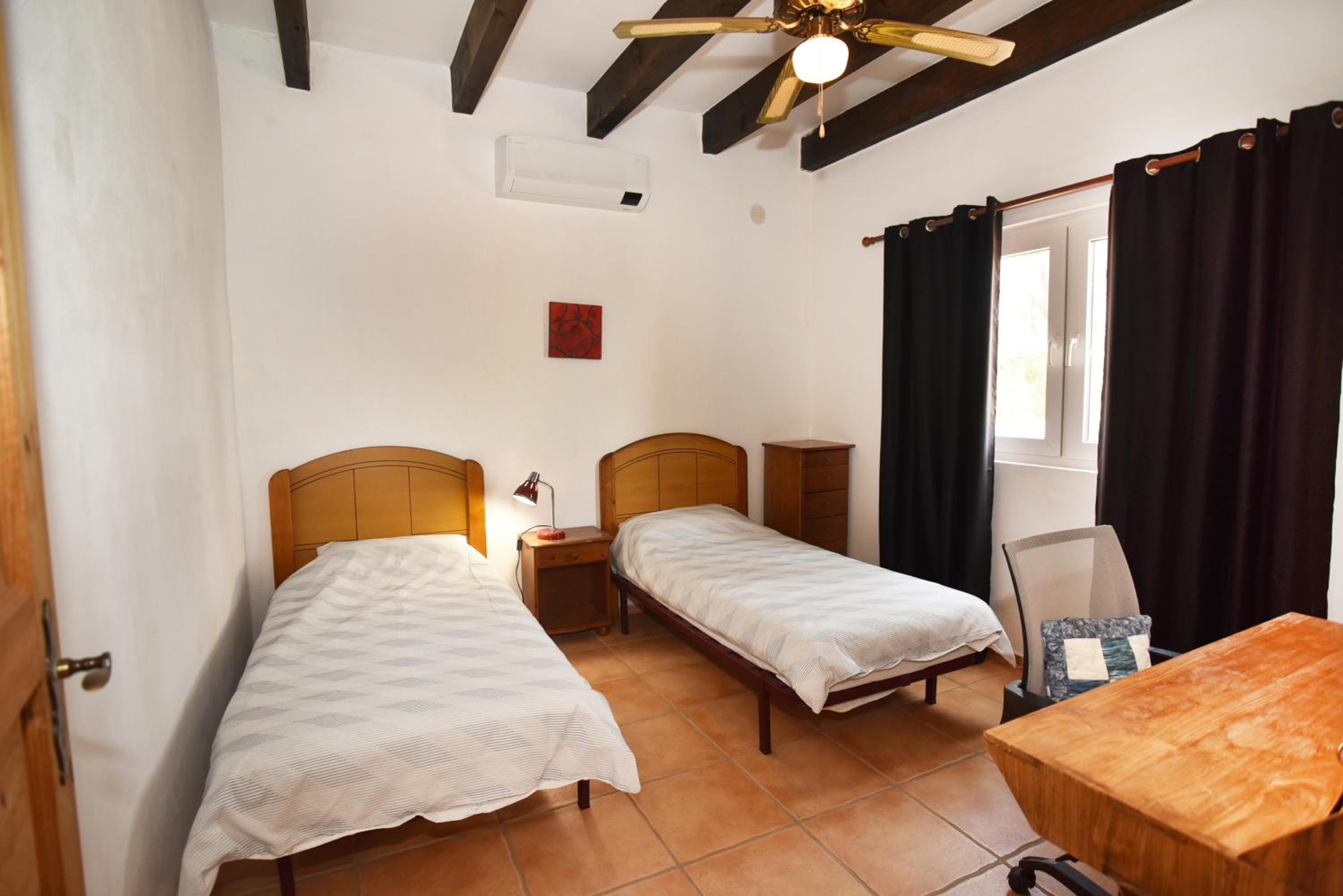 Doce Palmeras, stunning villa in beautiful gardens