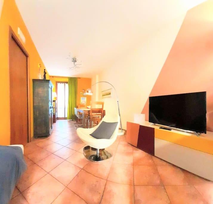 House Nubia, townhouse with private parking lot included
