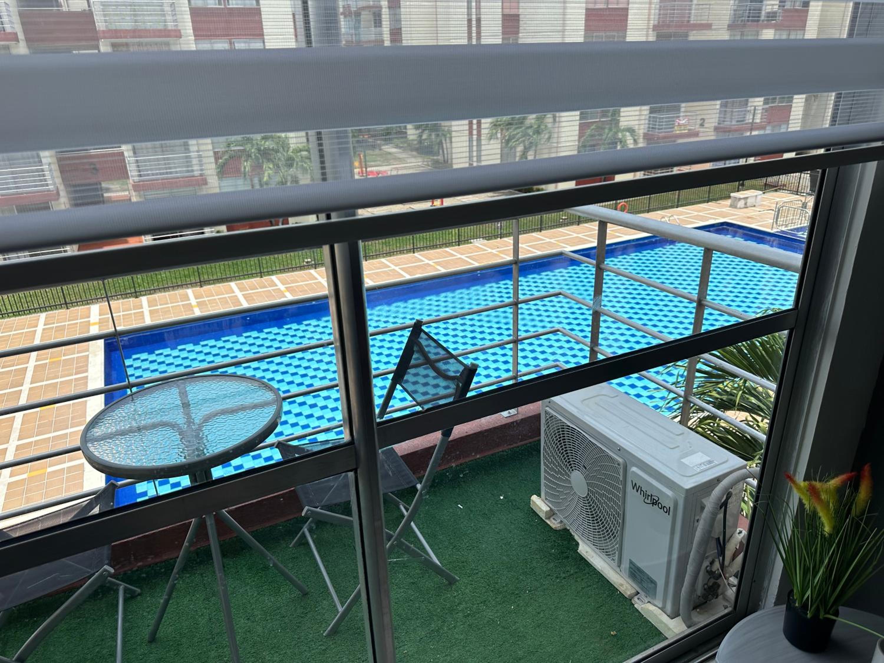 Apartamento completo, con piscina
