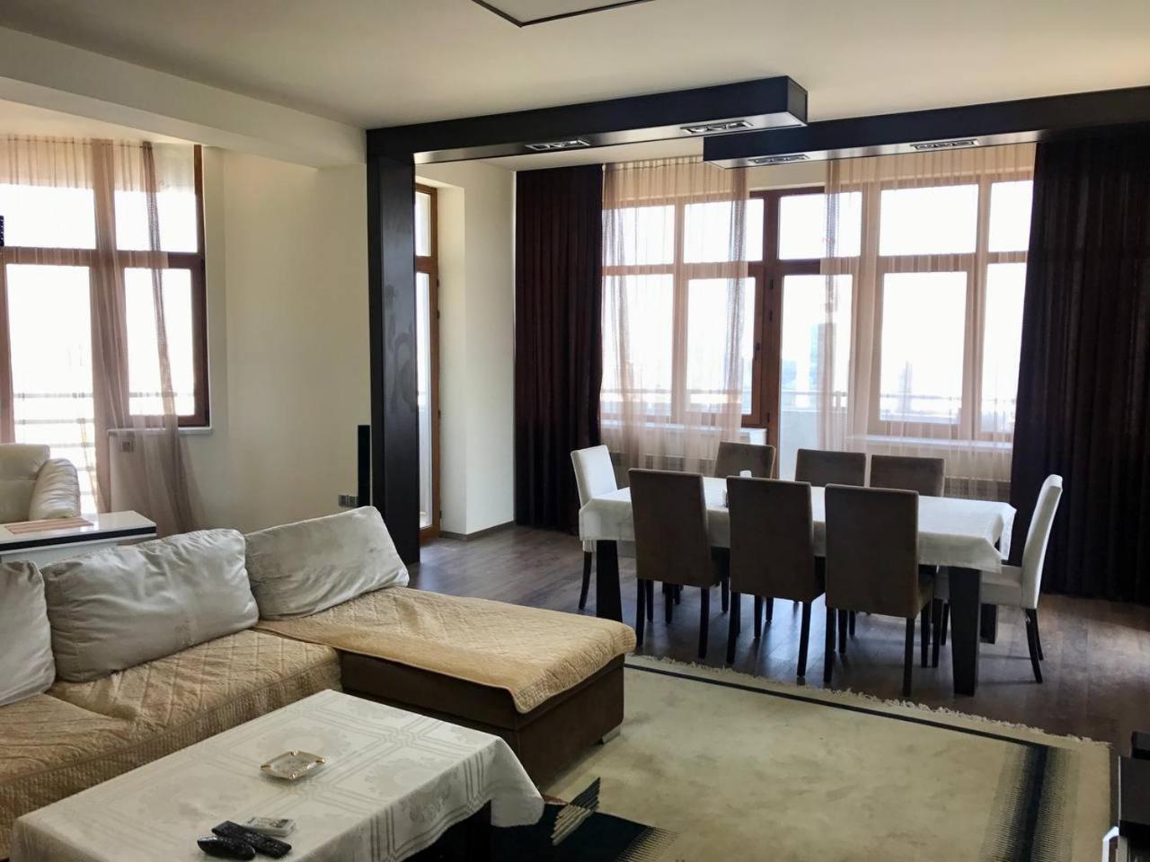 Top-floor Apartment Sea View