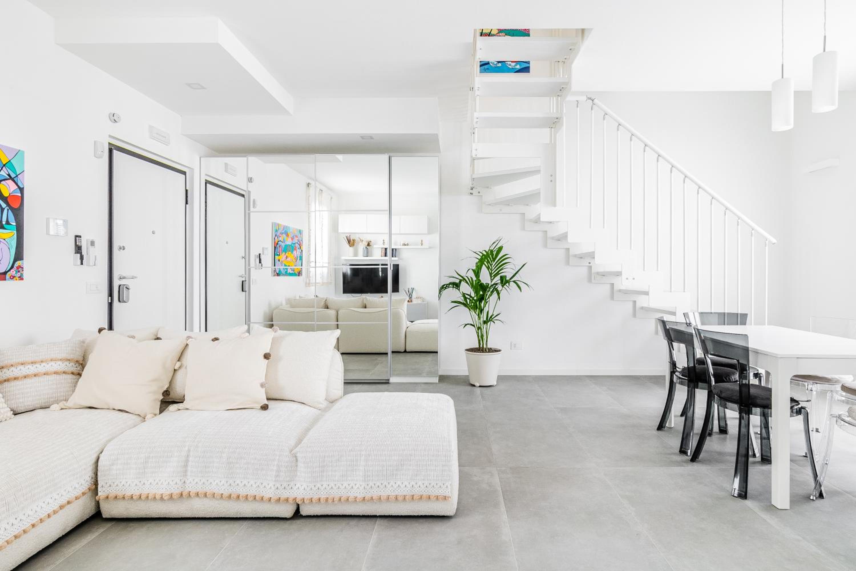 Luxury Villa - Exclusive Property With Private Box