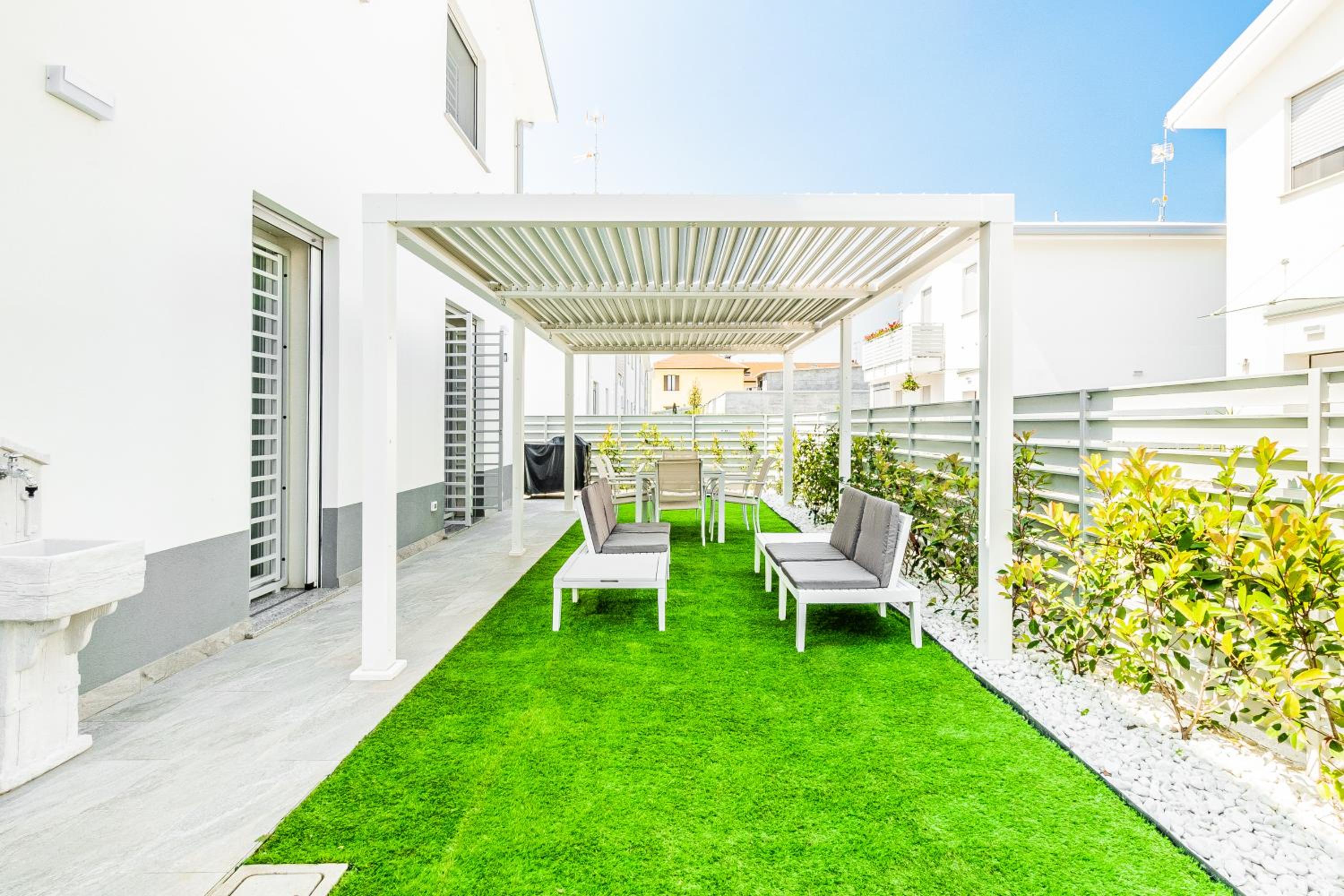 Luxury Villa - Exclusive Property With Private Box