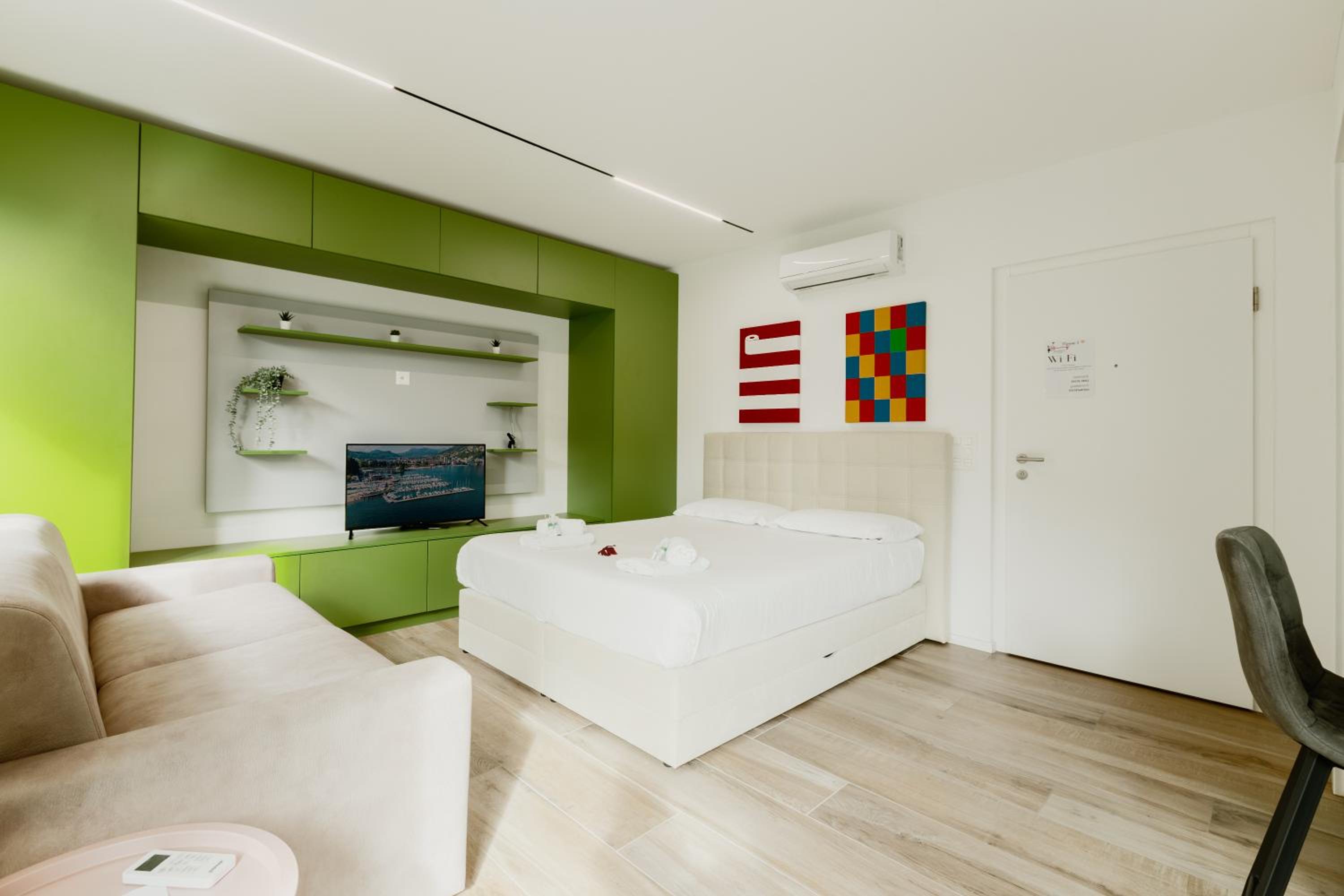 Home Sofia Room 3 -Love Couples -By EasyLife Swiss