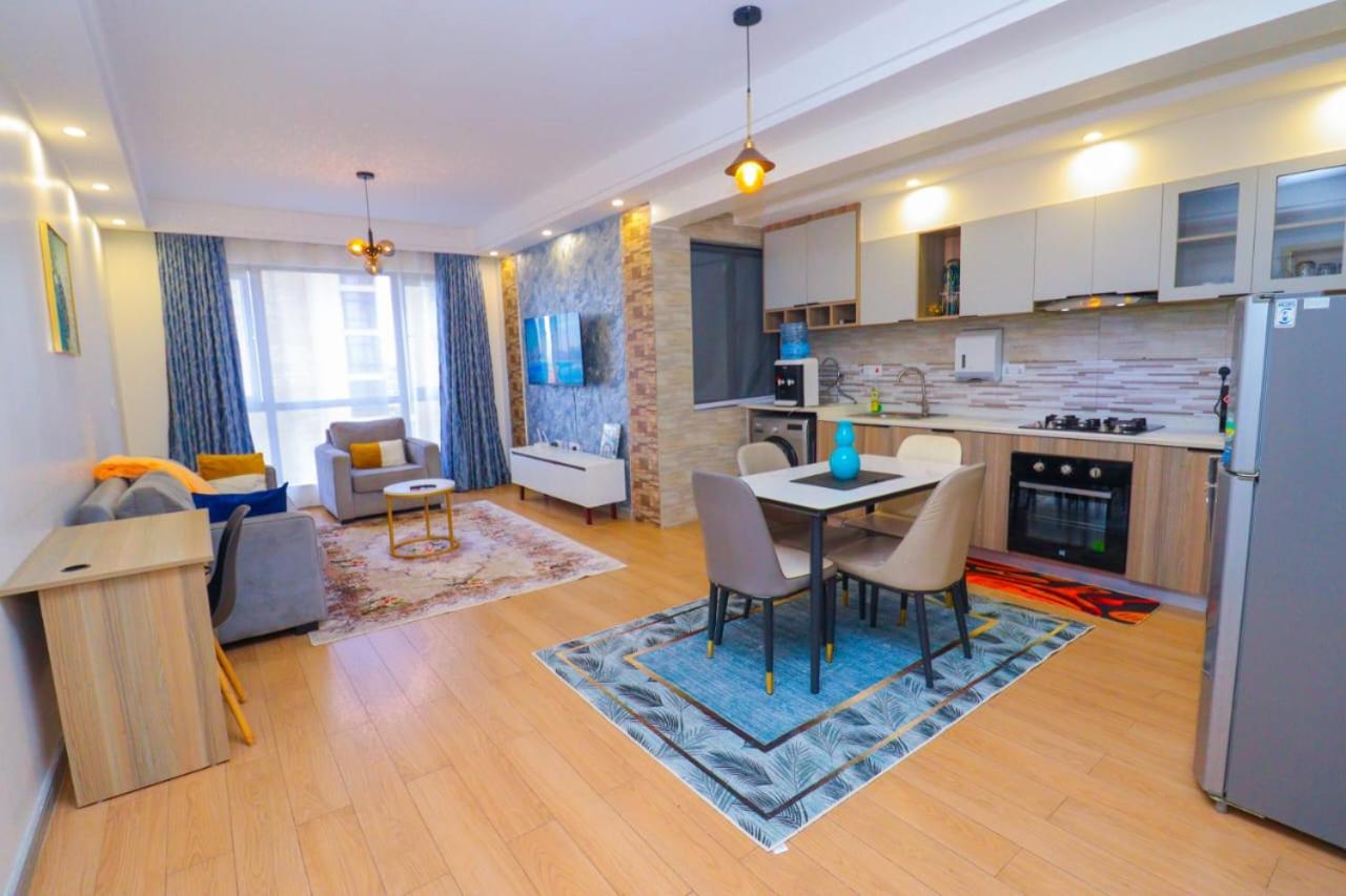 Modern 1 bedroom with Heated pool and gym view 5