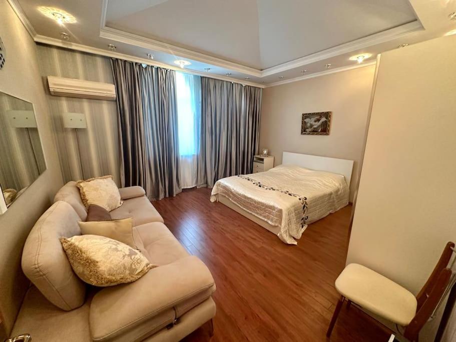 Villa with Pool, Sauna and Billiard