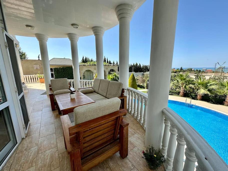 Villa with Pool, Sauna and Billiard